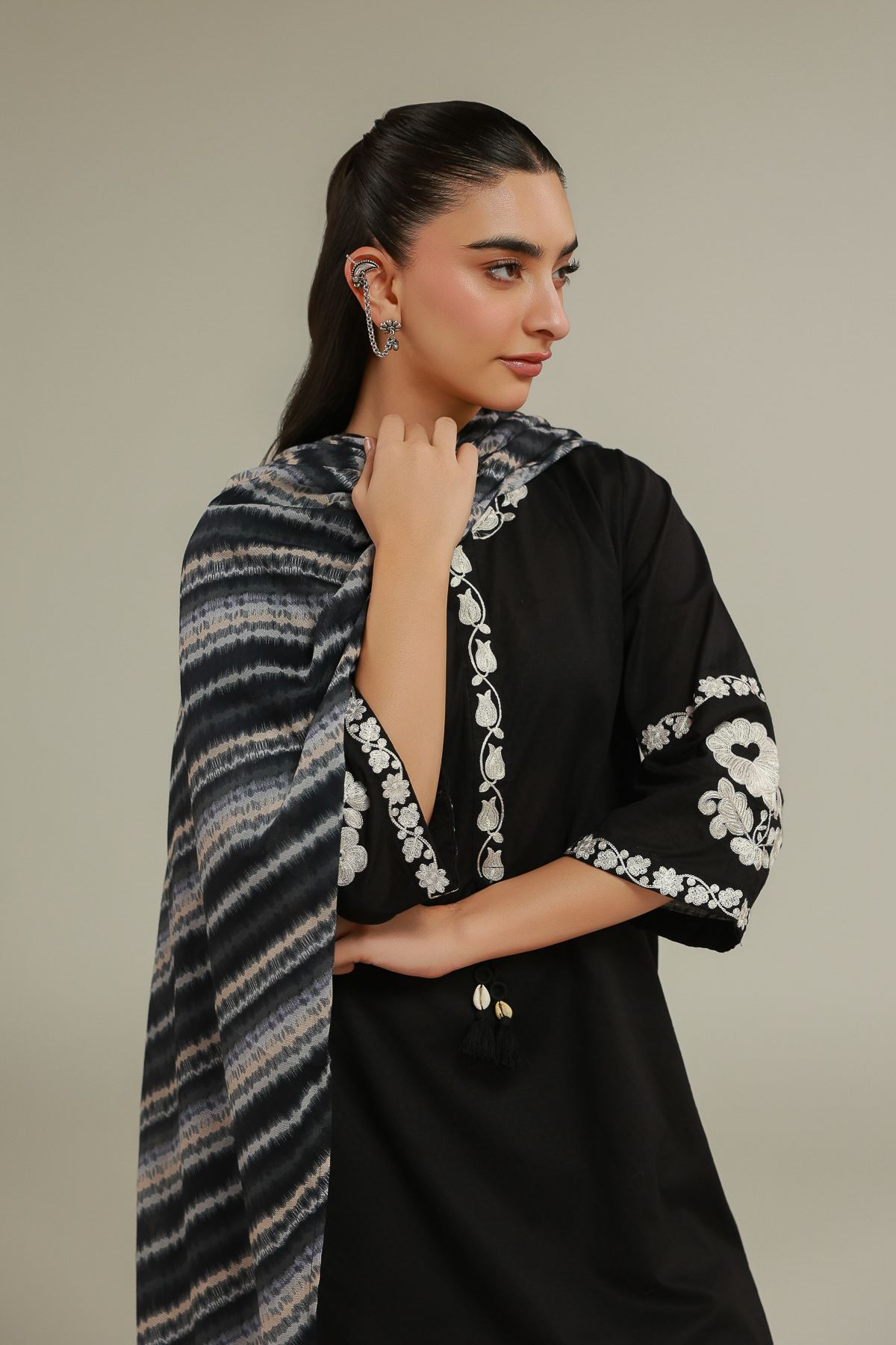 Embroidered Cotton Dobby Floral Drawstring Kurta - 25-00-X2-03TA-VG