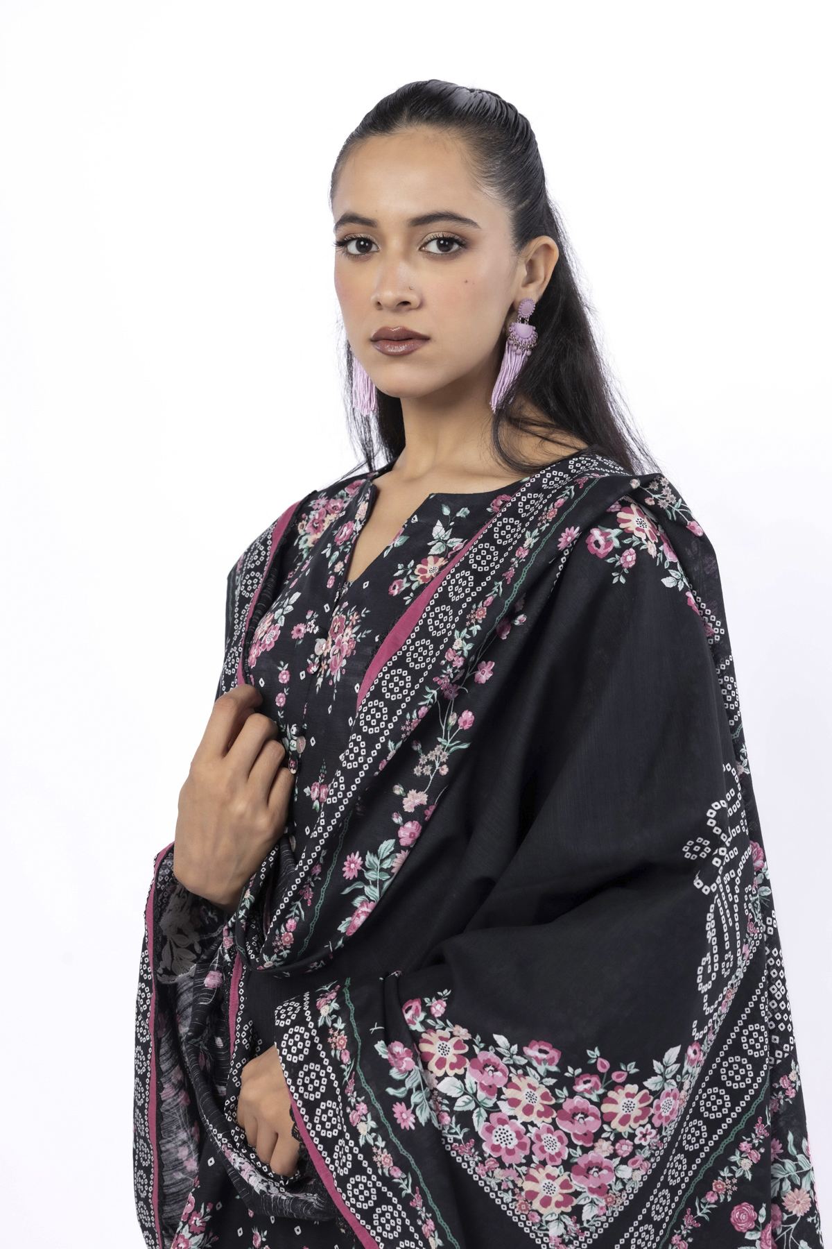 Embroidered Light Khaddar Fabrics 3 Piece - KW57A-VG