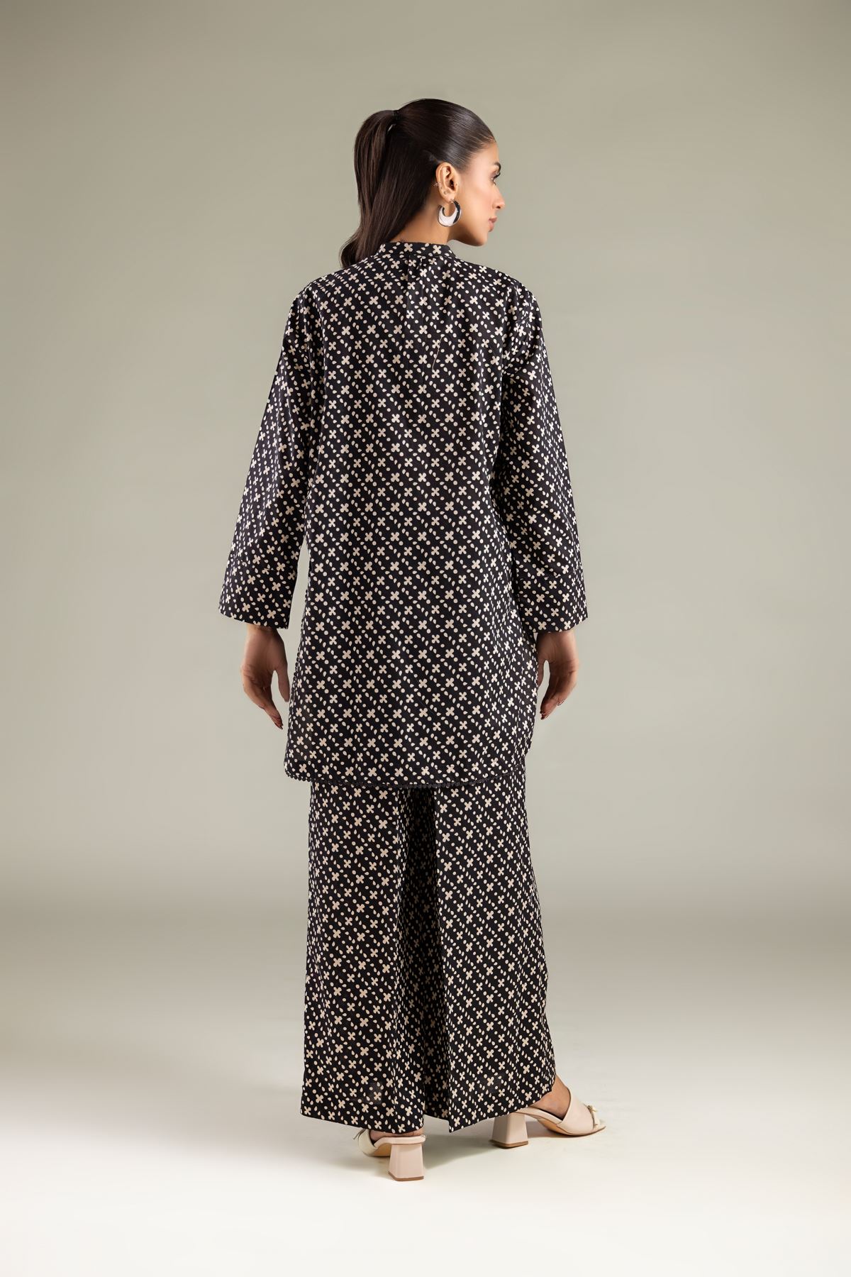 Printed Cambric Geometric Band Collar Kurta - 1-26-116-A-C-VG