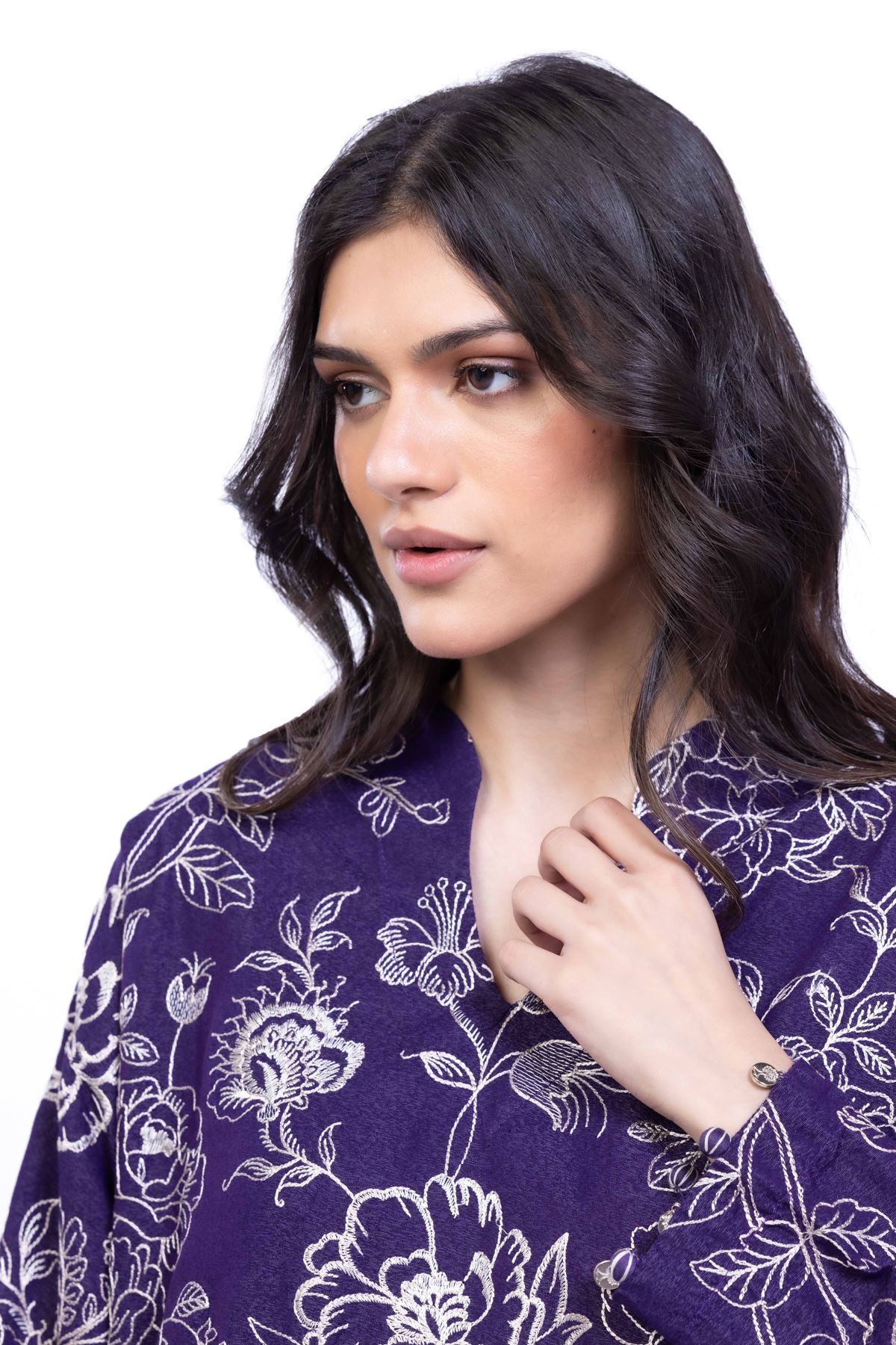 Embroidered Karandi Kurta - 25-10-11E8-11TB-VG