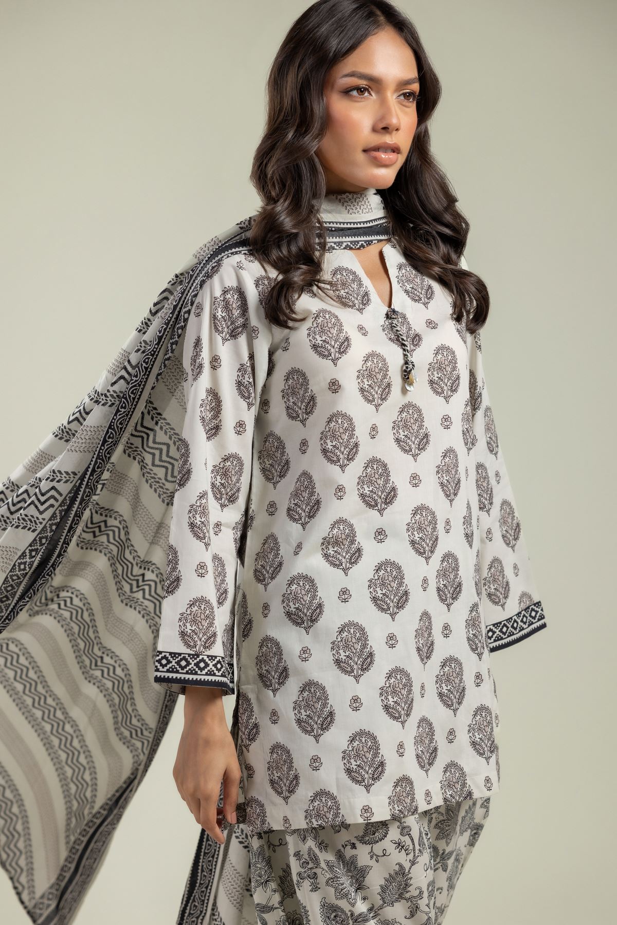 Printed Lawn Printed Lawn Dupatta - 1-26-201-C-B-VG