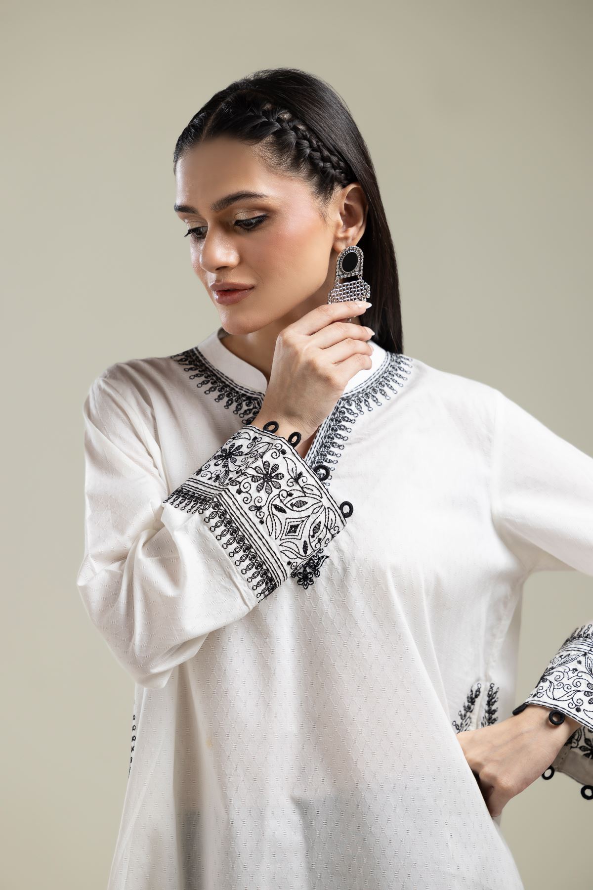 Embroidered Cotton Dobby White Cotton Kurta - 2-26-109-A-H-VG