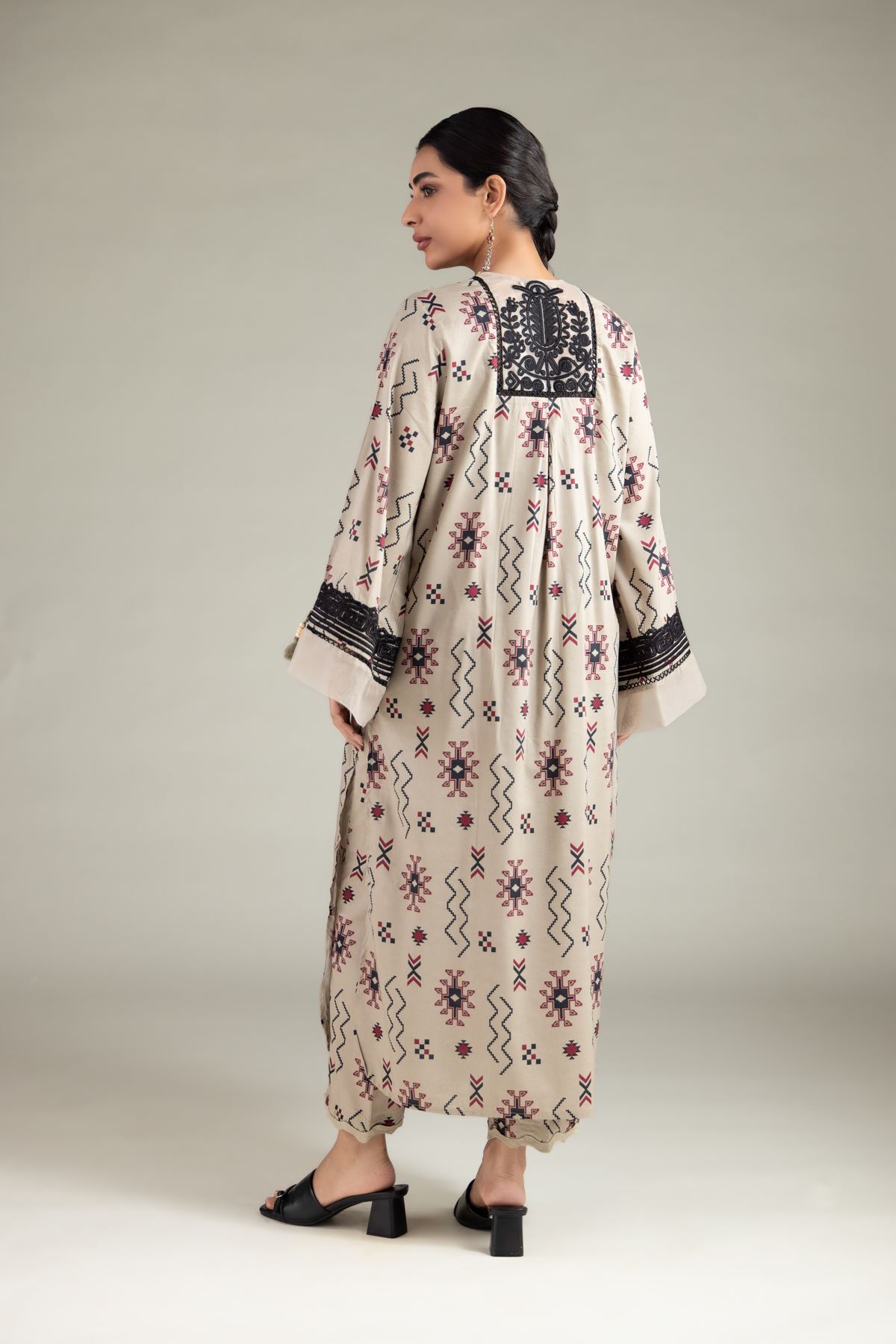 Embroidered Cotton Viscose Kurta - T-A33-26-107FB-VG