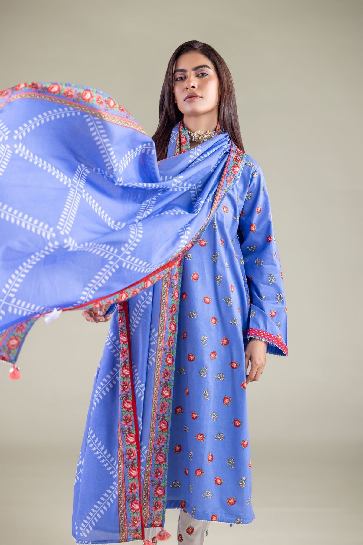 Embroidered Lawn Dupatta - 1-26-123-A-G-VG