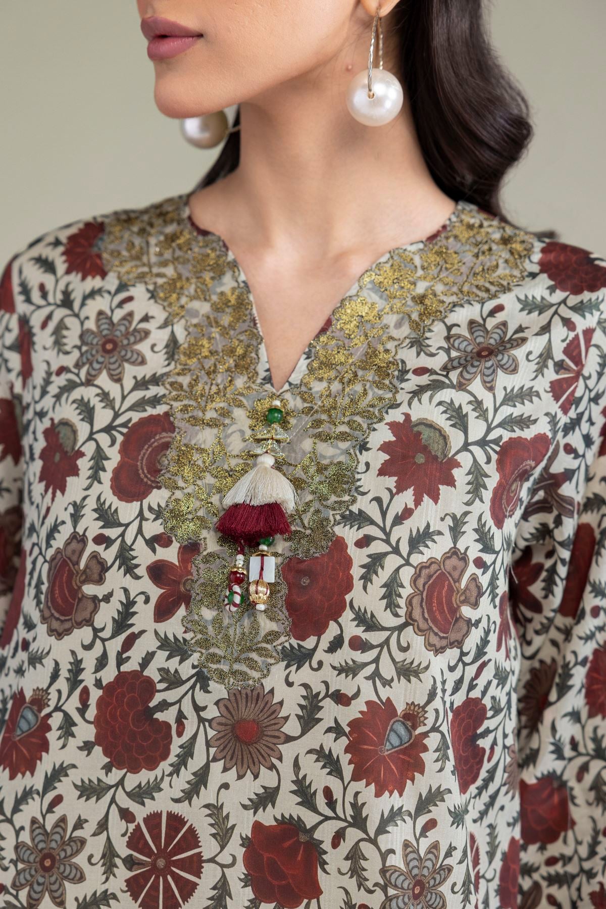Embroidered Textured Lawn Tailored 3-Piece Lawn - 1-26-102-A-F-VG