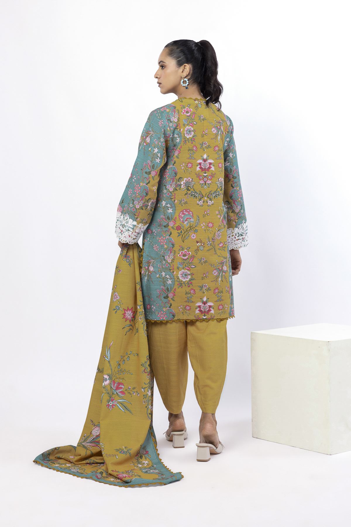 Embroidered Light Khaddar Tailored 3 Piece - 1001908788