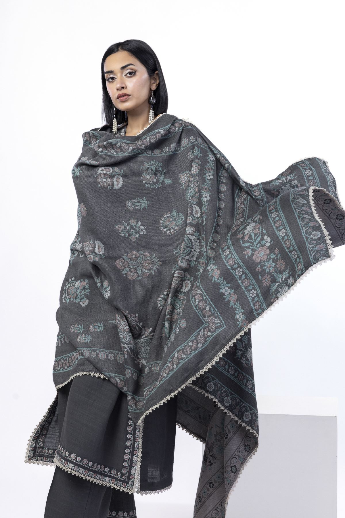 Embroidered Khaddar Fabrics 3 Piece - KW33B-VG