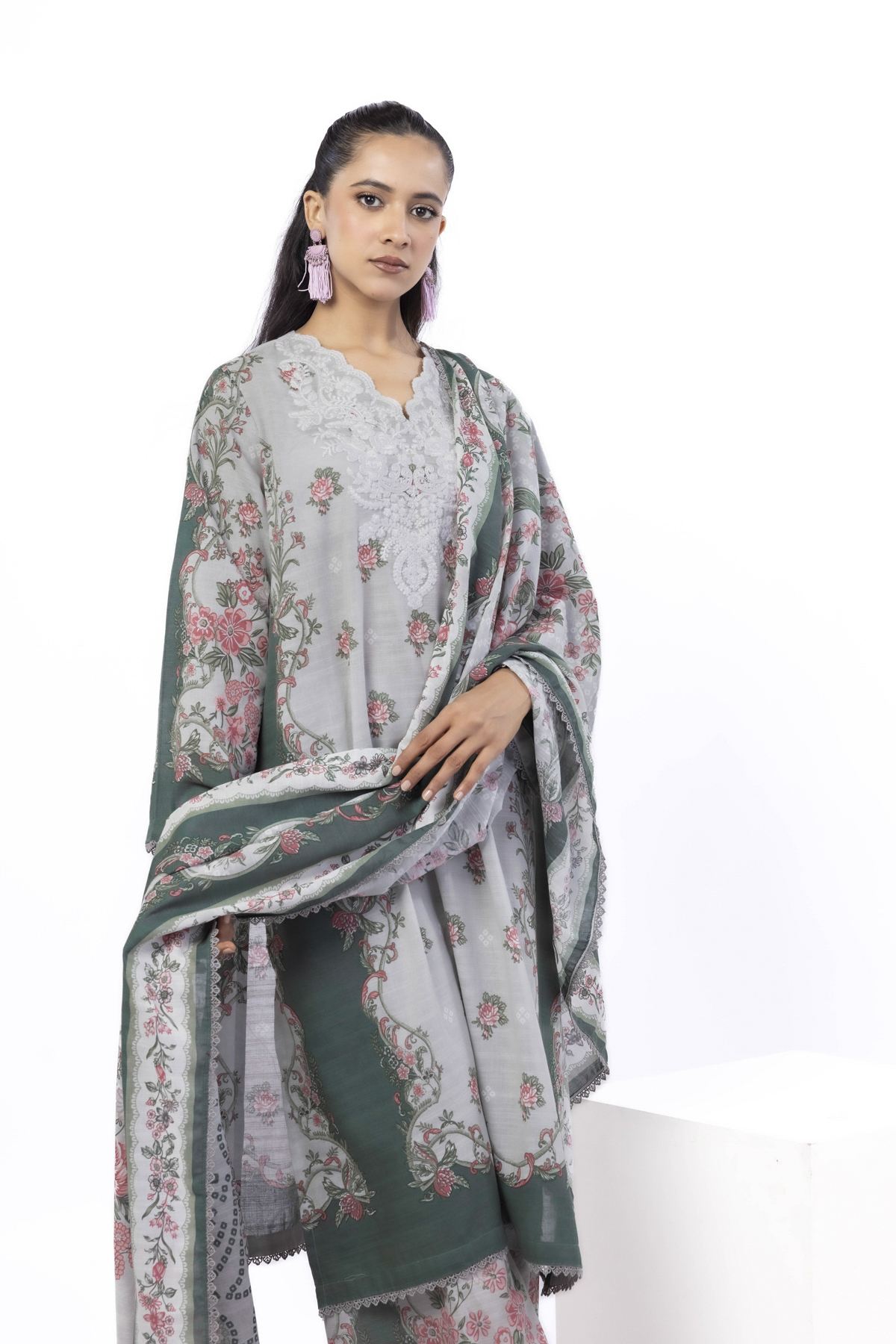 Embroidered Light Khaddar Tailored 3 Piece - KN31AST-VG