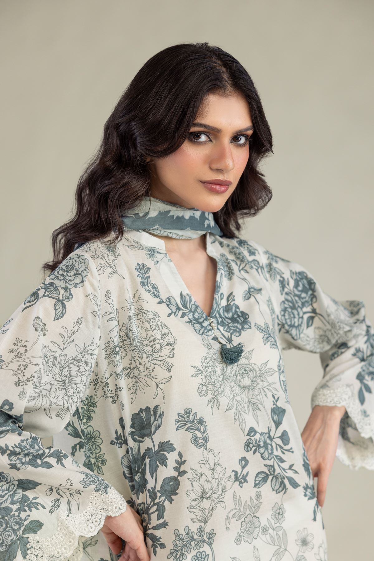 Embroidered Lawn Floral Lawn Dupatta - 1-26-250-B-H1-VG