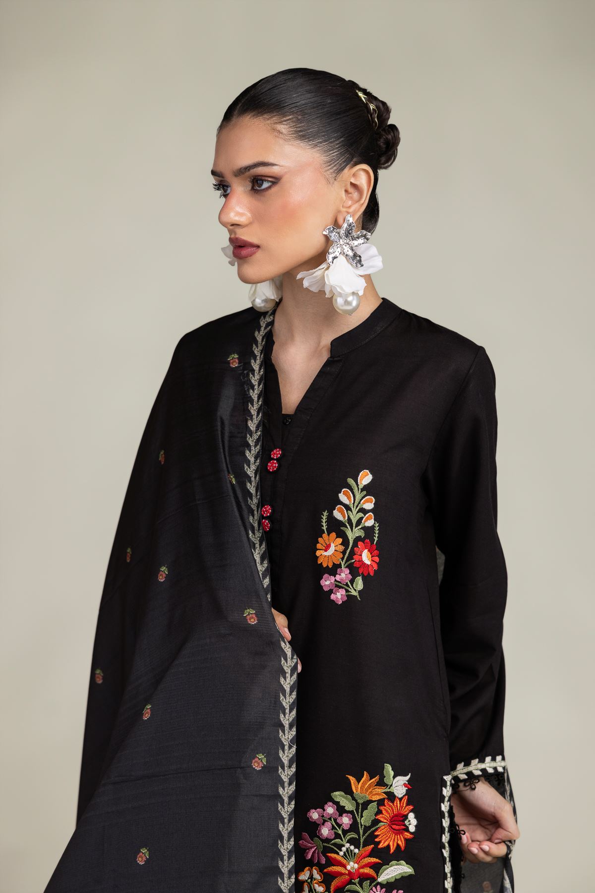 Embroidered Polyester Silk Black Floral Dupatta - 1-26-203-A-B1-VG
