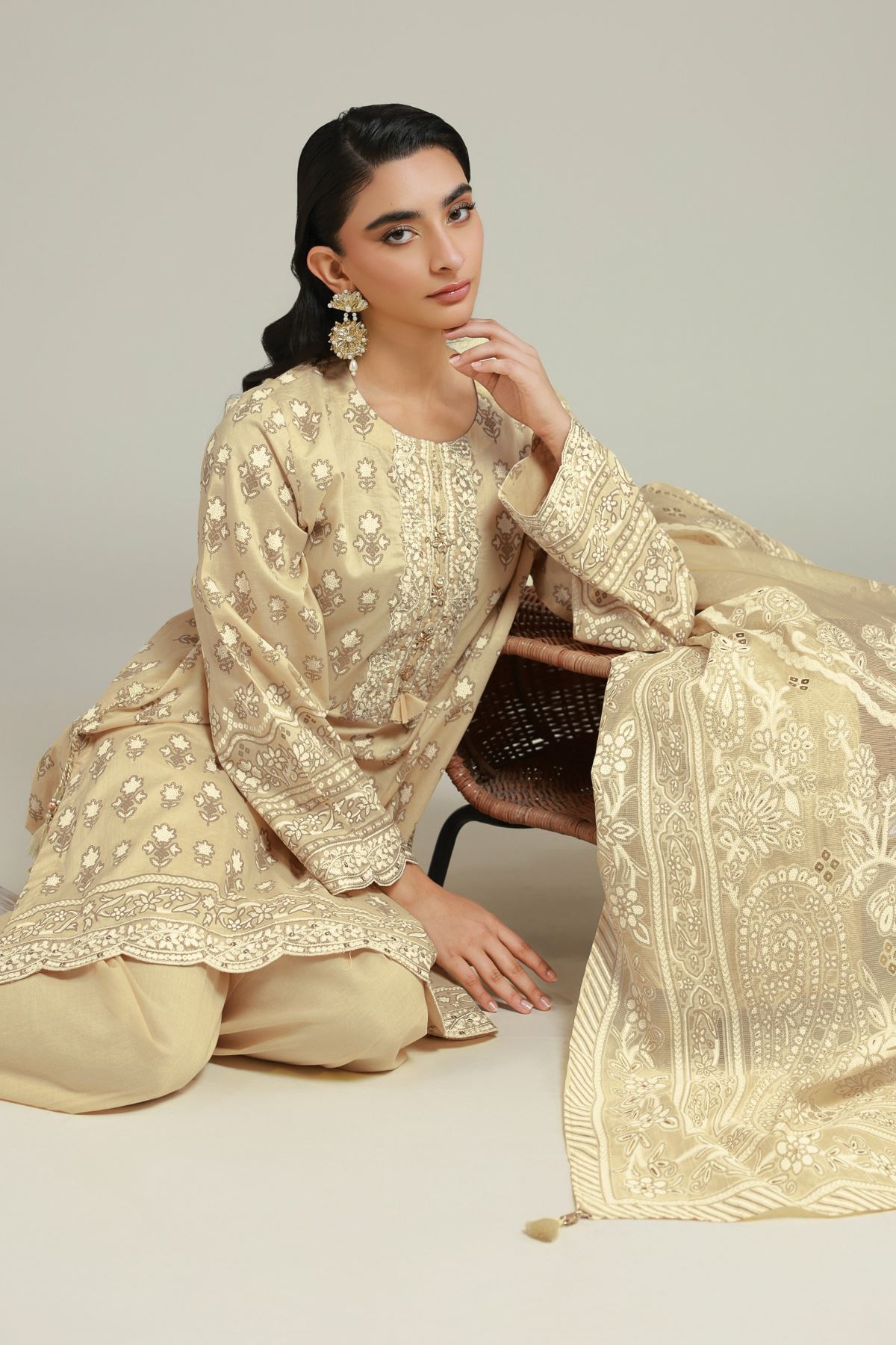 Embroidered Cambric Cambric 3-Piece Suit - 26-02-1E13-02TA-VG