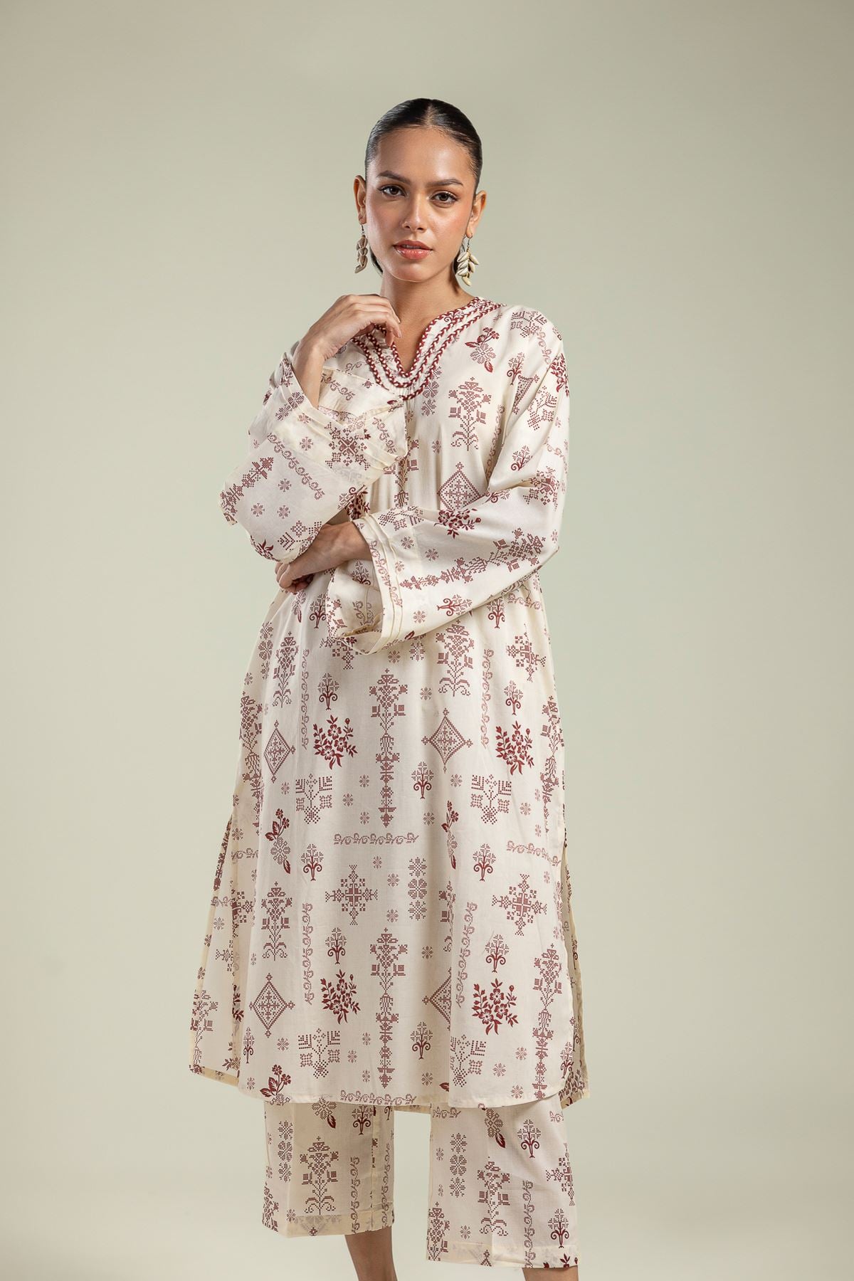 Printed Cambric Long Floral Kurta - 26-01-2E1-09TA-VG