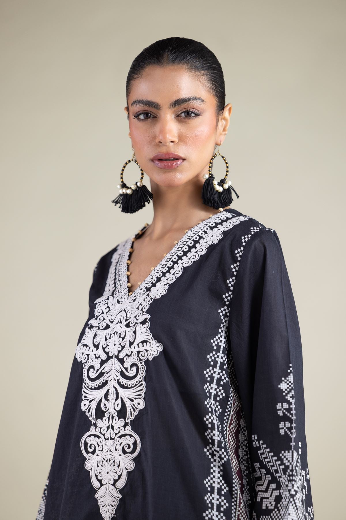Embroidered Lawn Lawn Tailored 2-Piece - T-A22-26-215FE1-VG