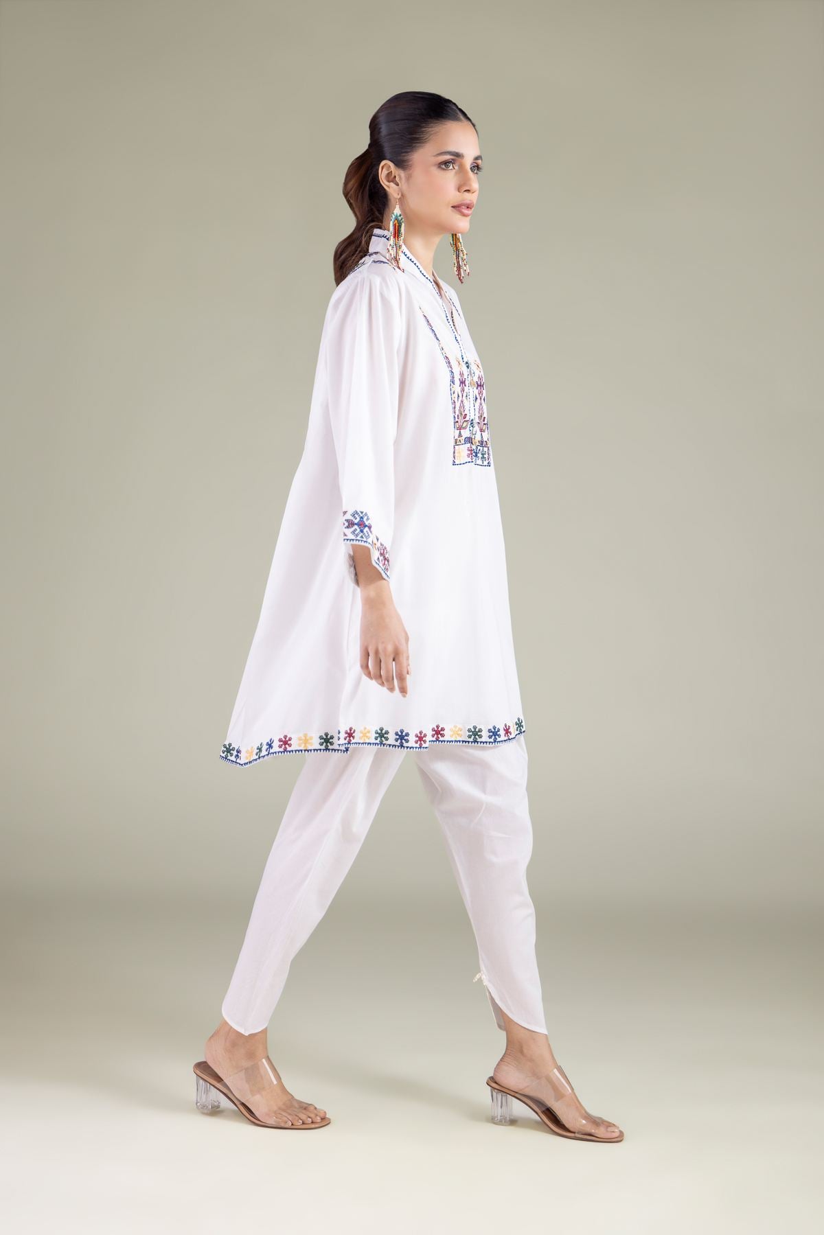 Embroidered Cambric Geometric V-Neck Kurta - 2-26-101-A-D-VG