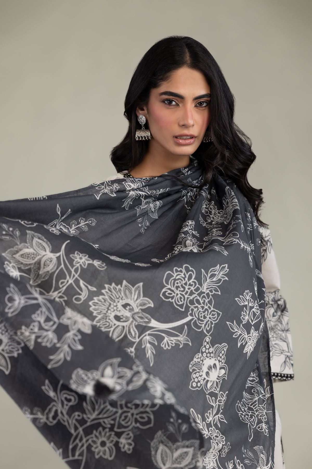 Embroidered Lawn Gray Lawn Dupatta - 1-26-102-A-F-VG