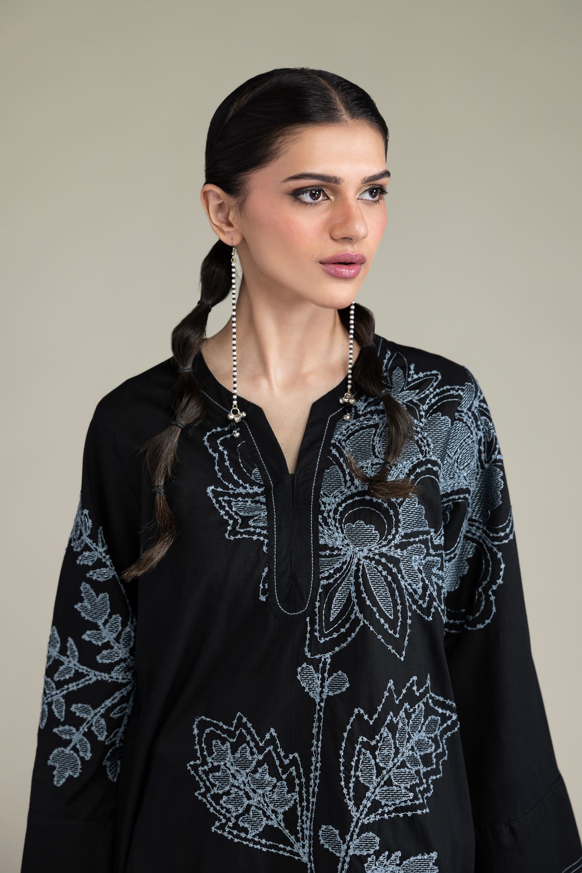 Embroidered Cambric Black Cambric Kurta - T-A11-26-116FG1-VG