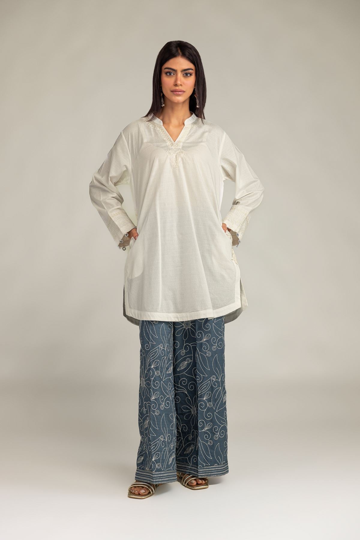 Embroidered Cotton Dobby V-Neck Solid Kurta - 1-26-250-B-H1-VG