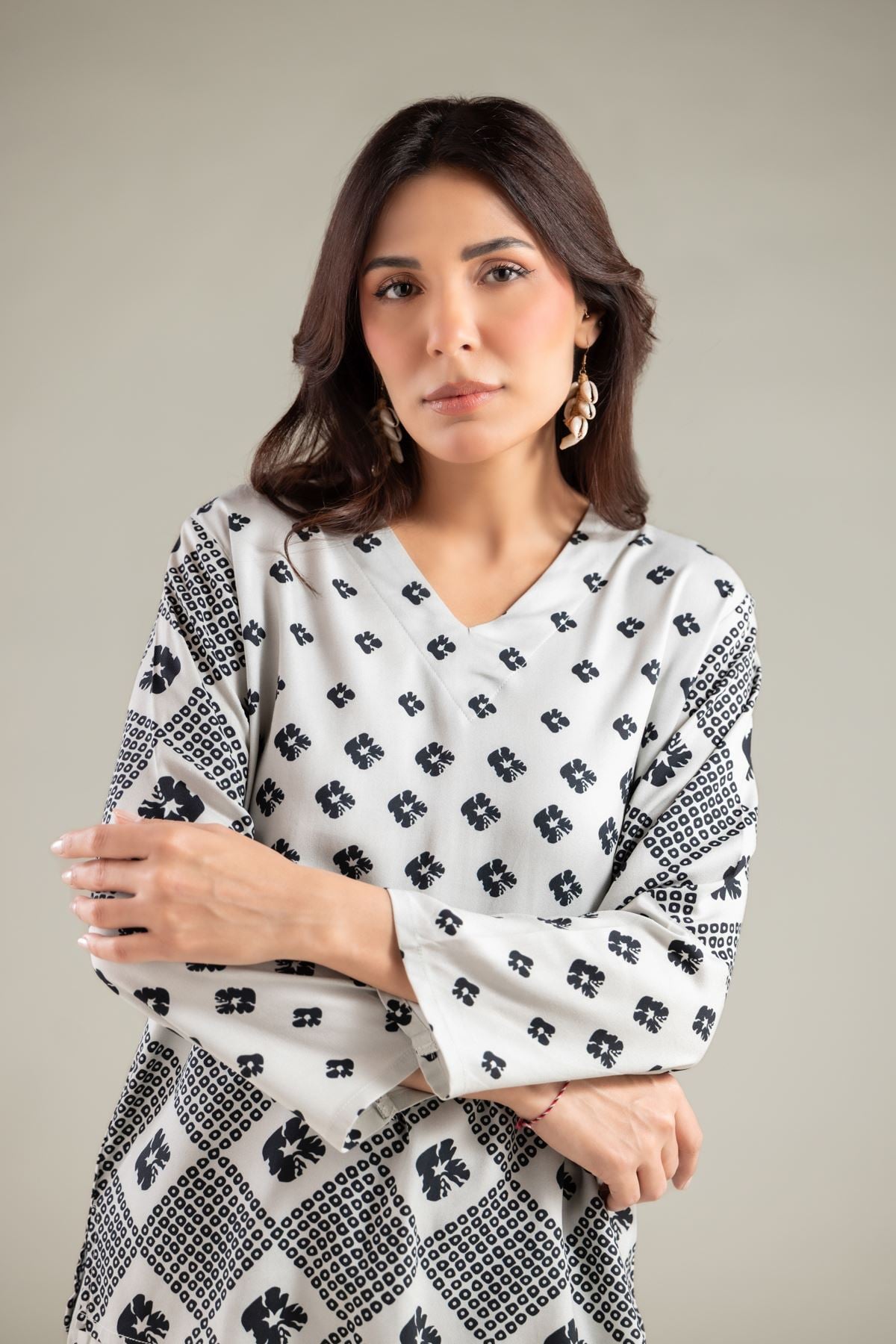 Embroidered Viscose Crepe Blouse - 6-26-104-A-A-VG