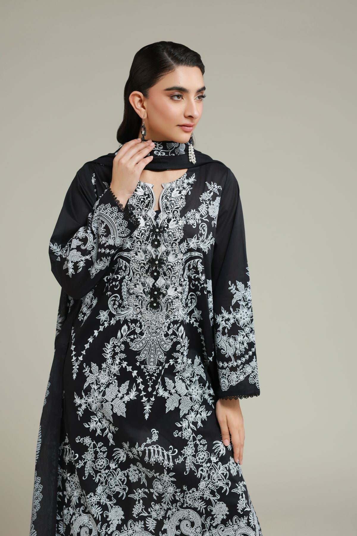 Embroidered Lawn Tailored 3 Piece - T-A22-26-106FG-VG