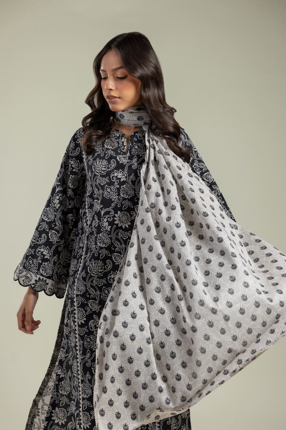 Printed Lawn Off-White Lawn Dupatta - 1-26-208-A-H2-VG