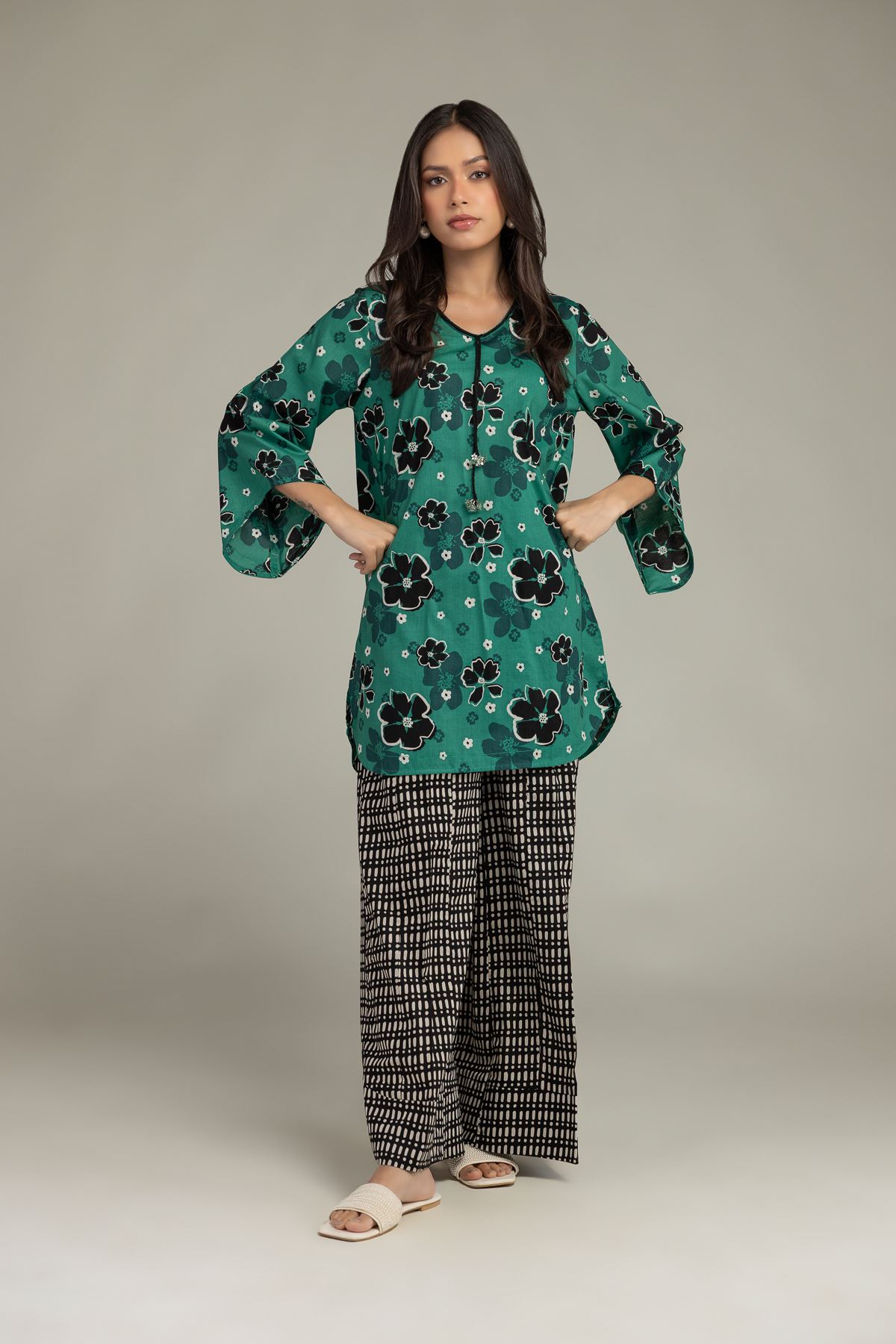 Printed Cambric Floral Green Kurta - 2-26-201-A-C-VG