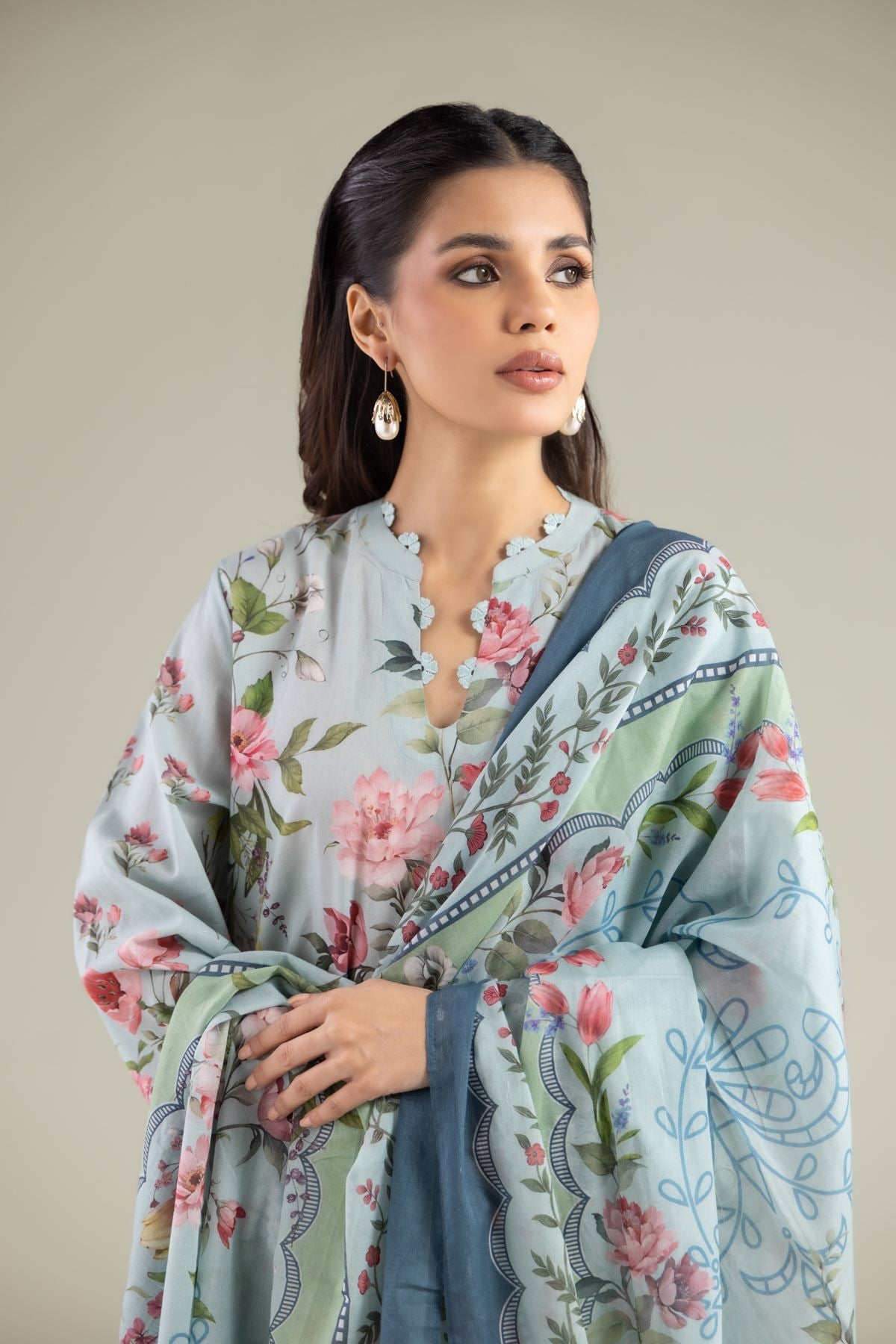Embroidered Lawn Fabrics 3 Piece - T-A22-26-218FH1-VG