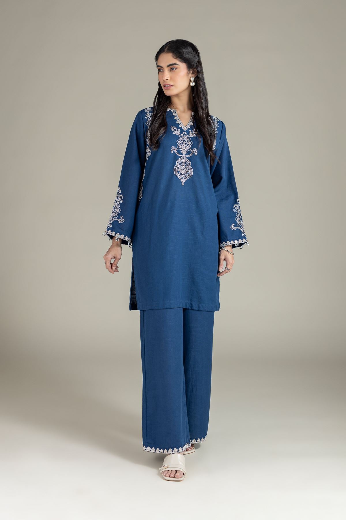 Embroidered Khaddar Kurta - 25-04E48-01TB-VG
