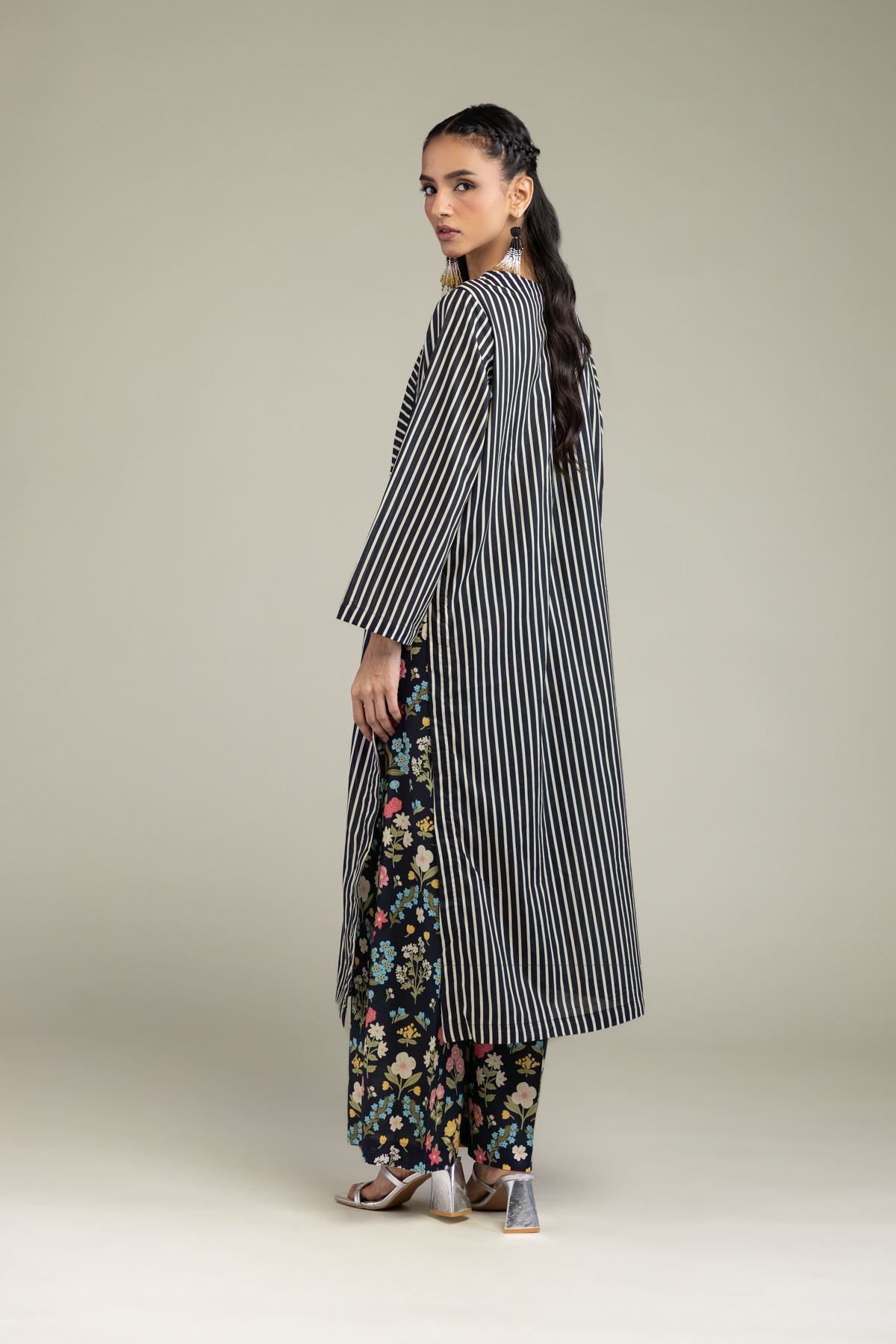 Printed Cambric V-Neck Longline Kurta - 1-26-205-A-F1-VG