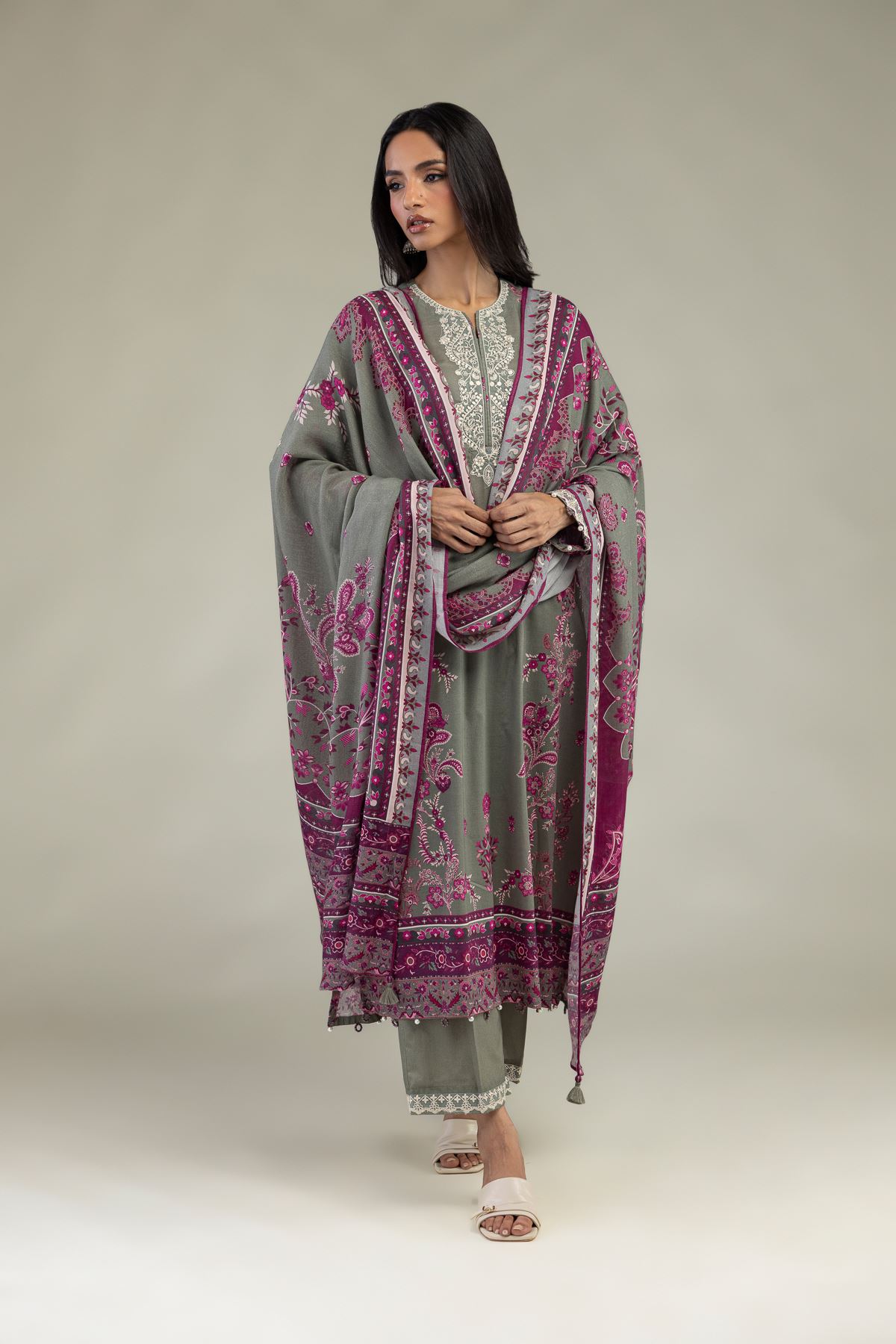 Embroidered Textured Lawn Floral Tailored 3-Piece - 1-26-322-B-A1-VG