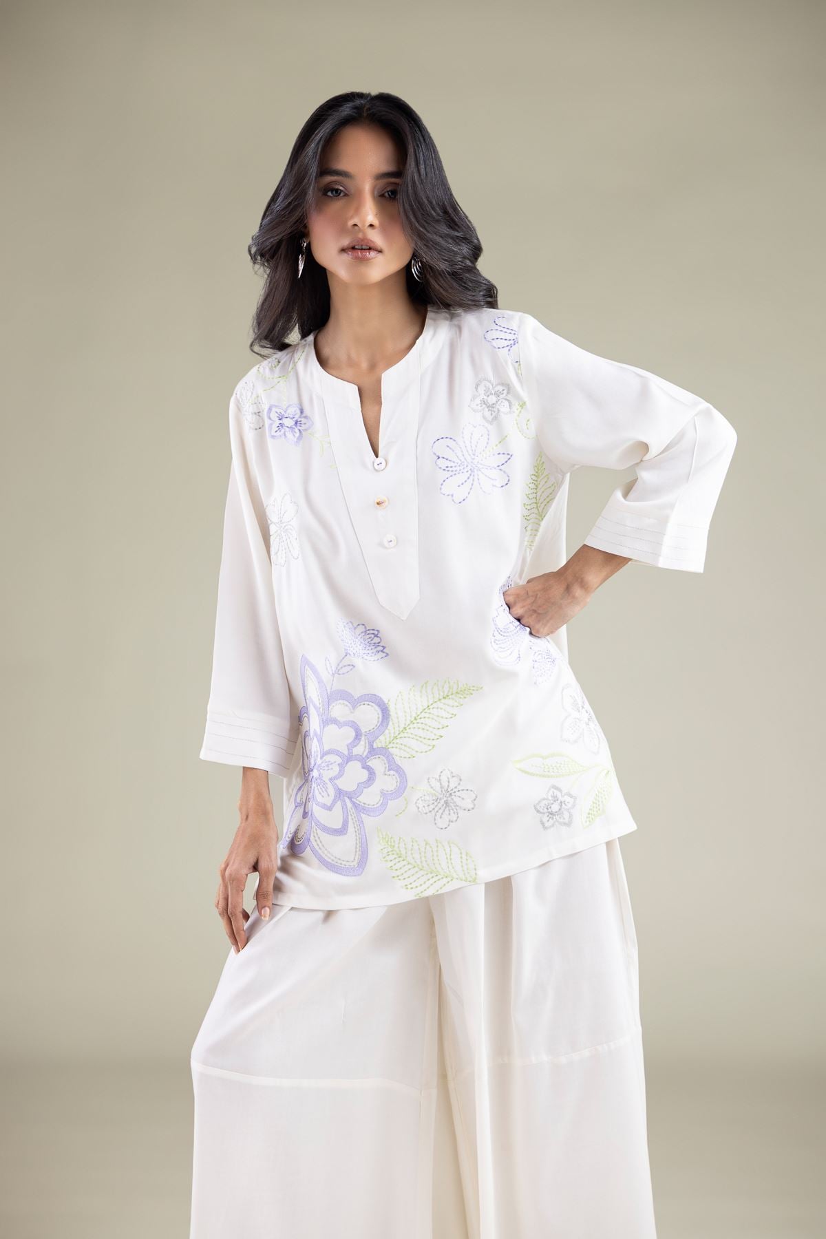 Embroidered Viscose Tunic - 6-26-105-A-C-VG
