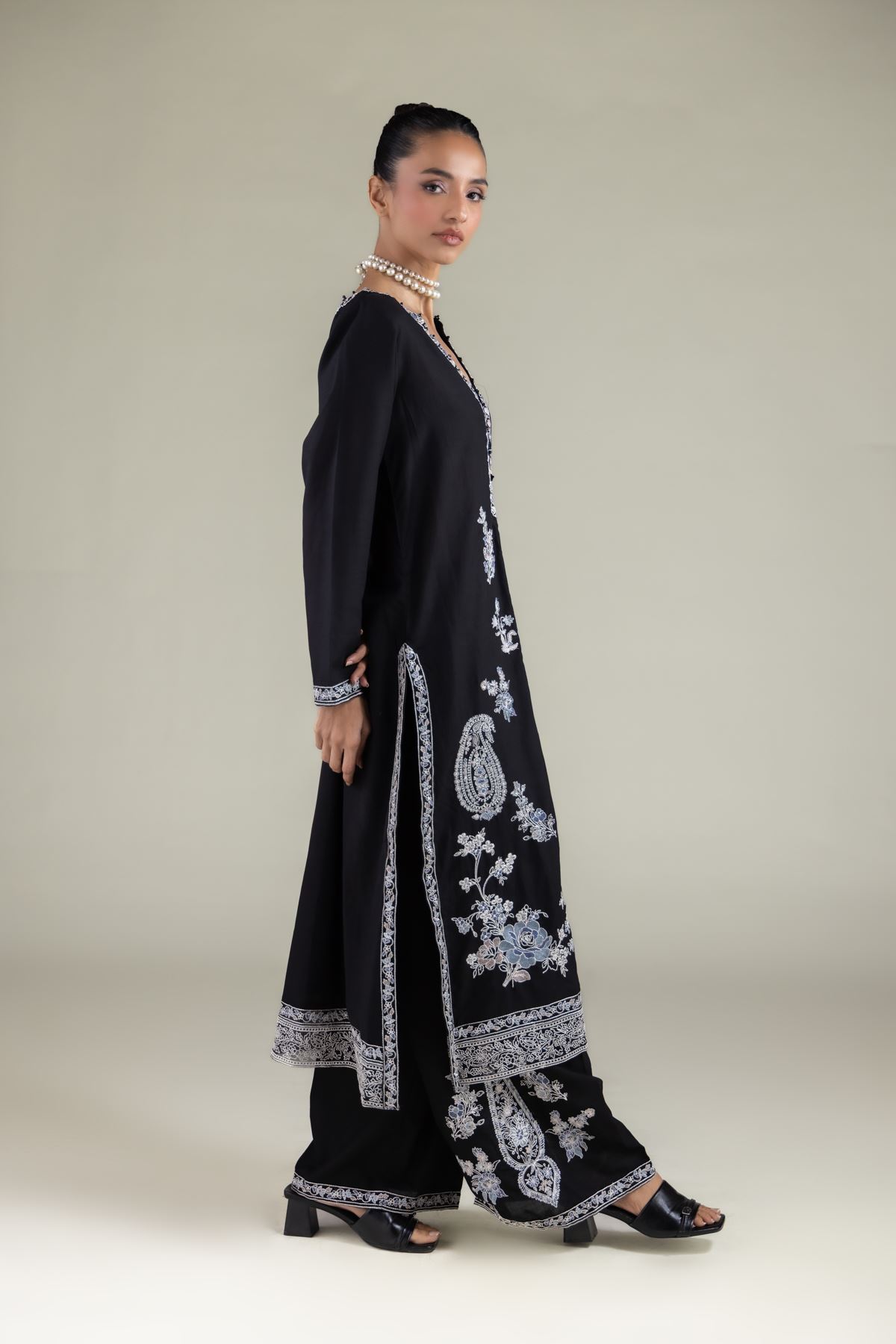 Embroidered Raw Silk Pants - 1-26-114-A-E-VG