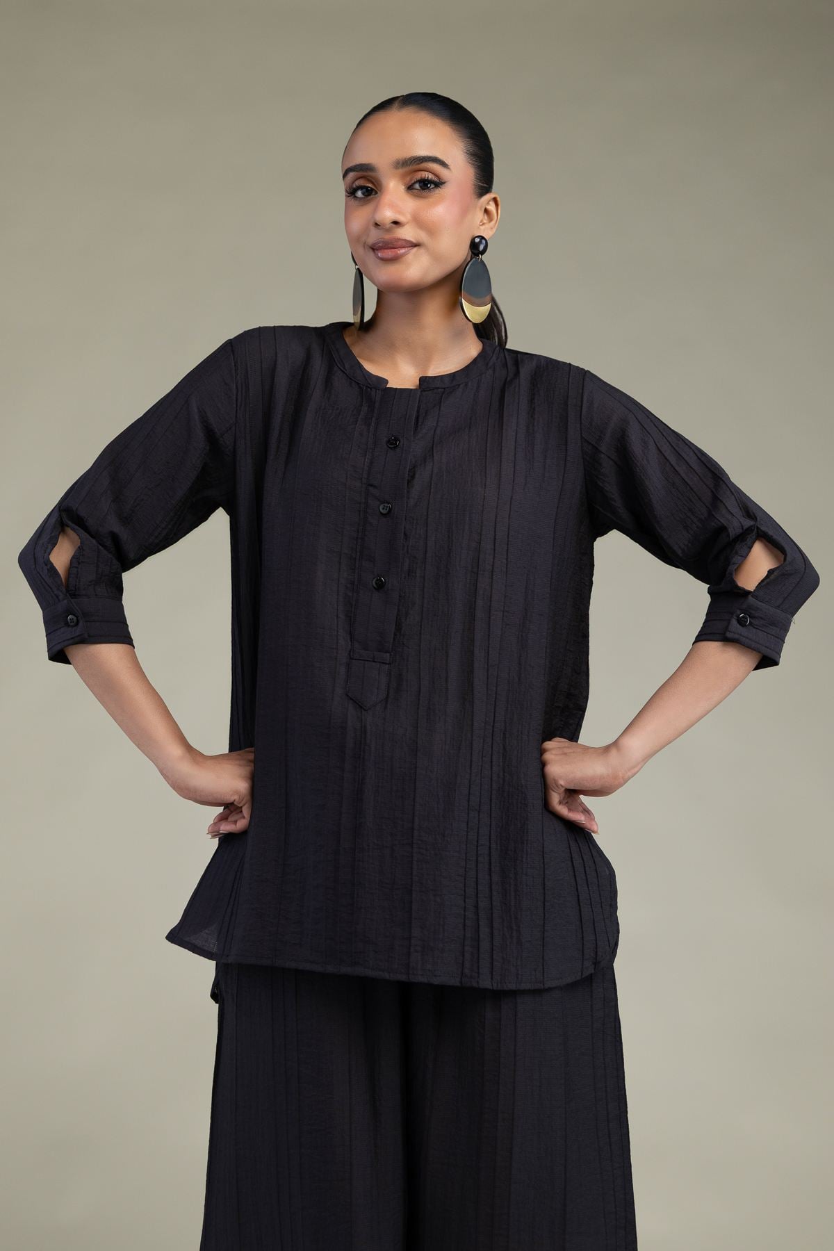 Dyed Blended Crinkle Black Crinkle Tunic - 2-26-308-A-G1-VG
