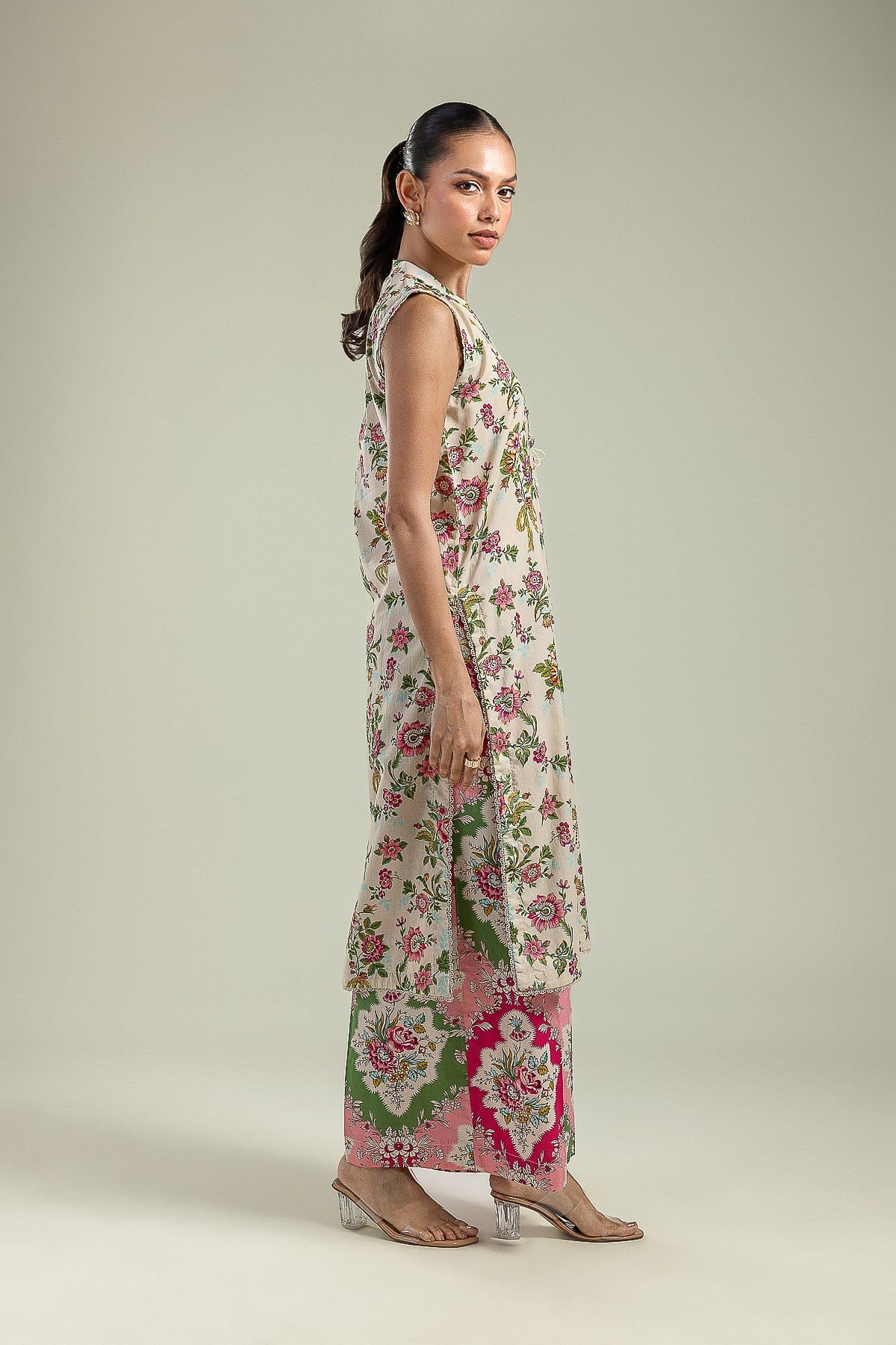 Printed Cambric Floral Cambric Pants - 26-01-2E1-05TA-VG
