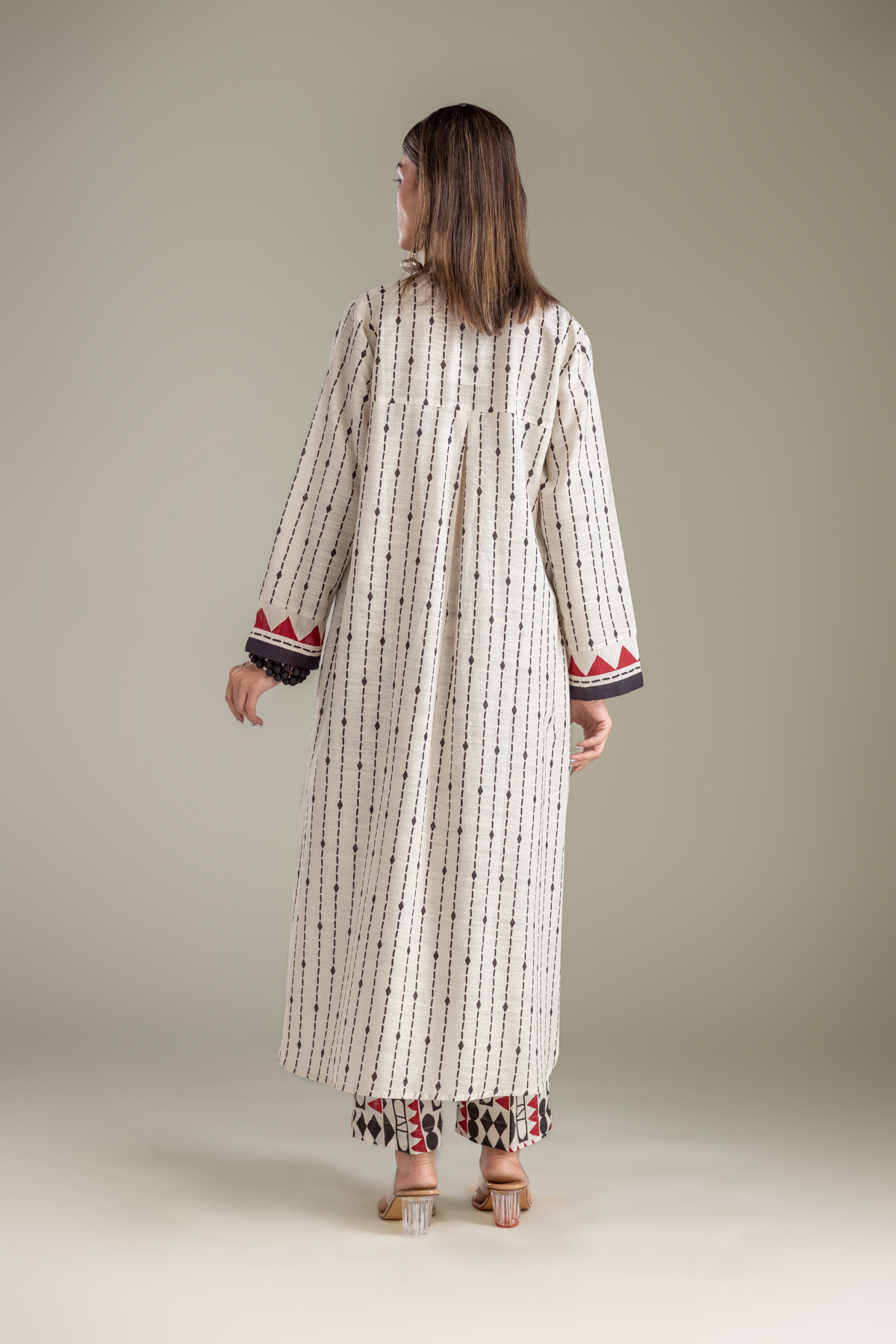 Printed Light Khaddar Off-White Khaddar Kurta - 1-26-409-A-E-VG