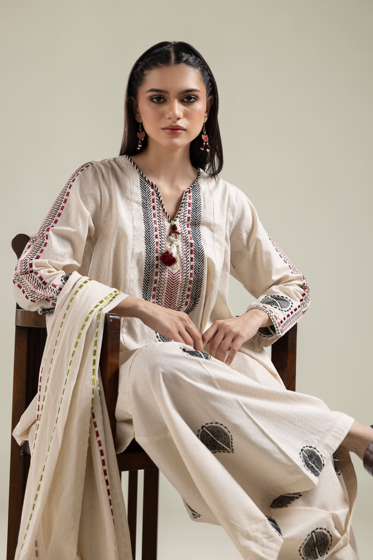 Embroidered Cotton Dobby Short White Kurta - 2-26-215-A-F-VG
