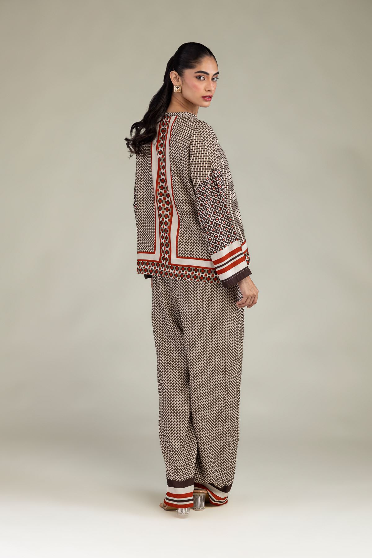 Embroidered Viscose Crepe Printed V-Neck Shirt - A22-26-201FC1-VG