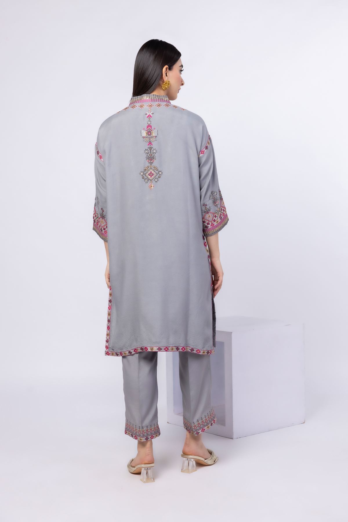 Embroidered Russian Raw Silk Kurta - 25-04S19-02TA-VG