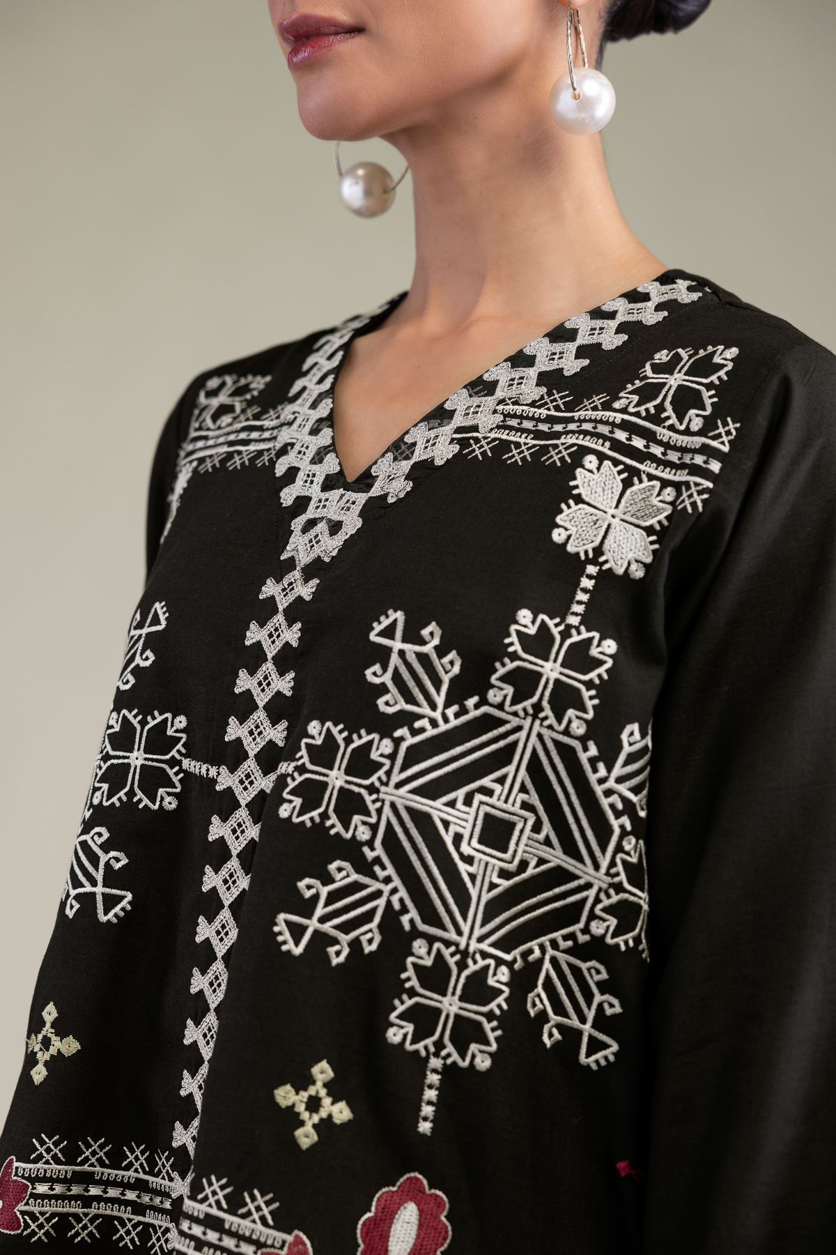 Embroidered Raw Silk Black Floral Kurta - 2-26-202-A-C-VG