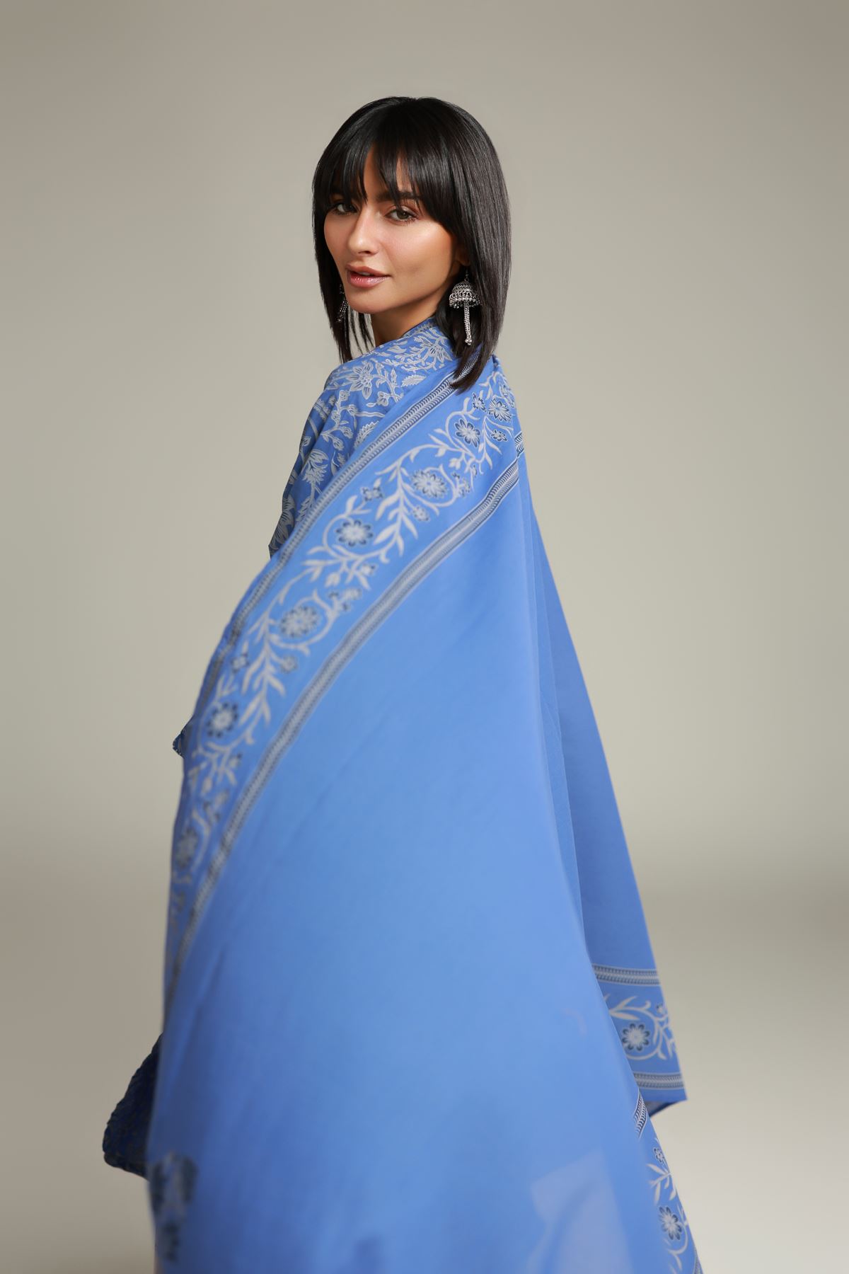 Printed Lawn Floral Blue Dupatta - 26-02-1E13-03TA-VG