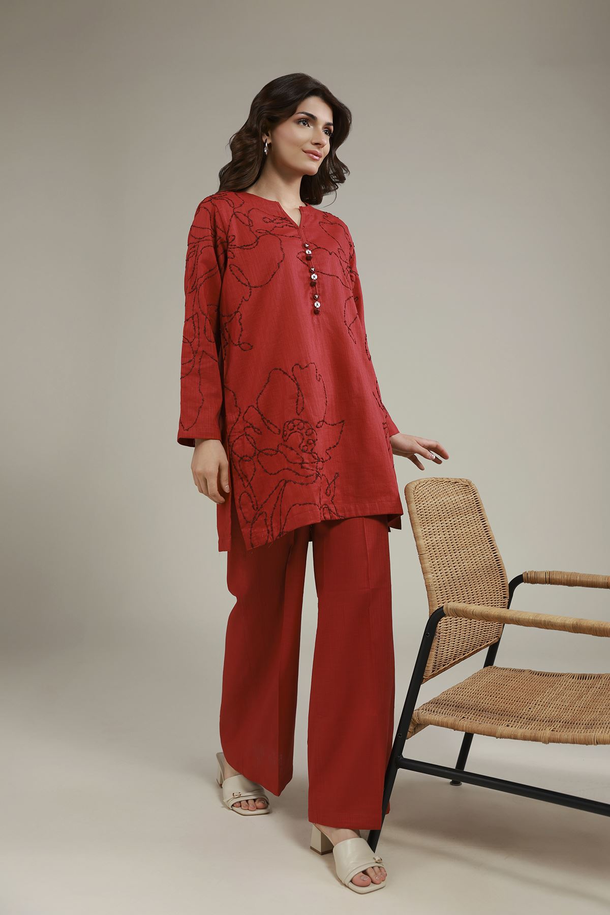 Dyed Heavy Textured Cotton Relaxed Solid Pants - 25-10-12E4-08BB-VG