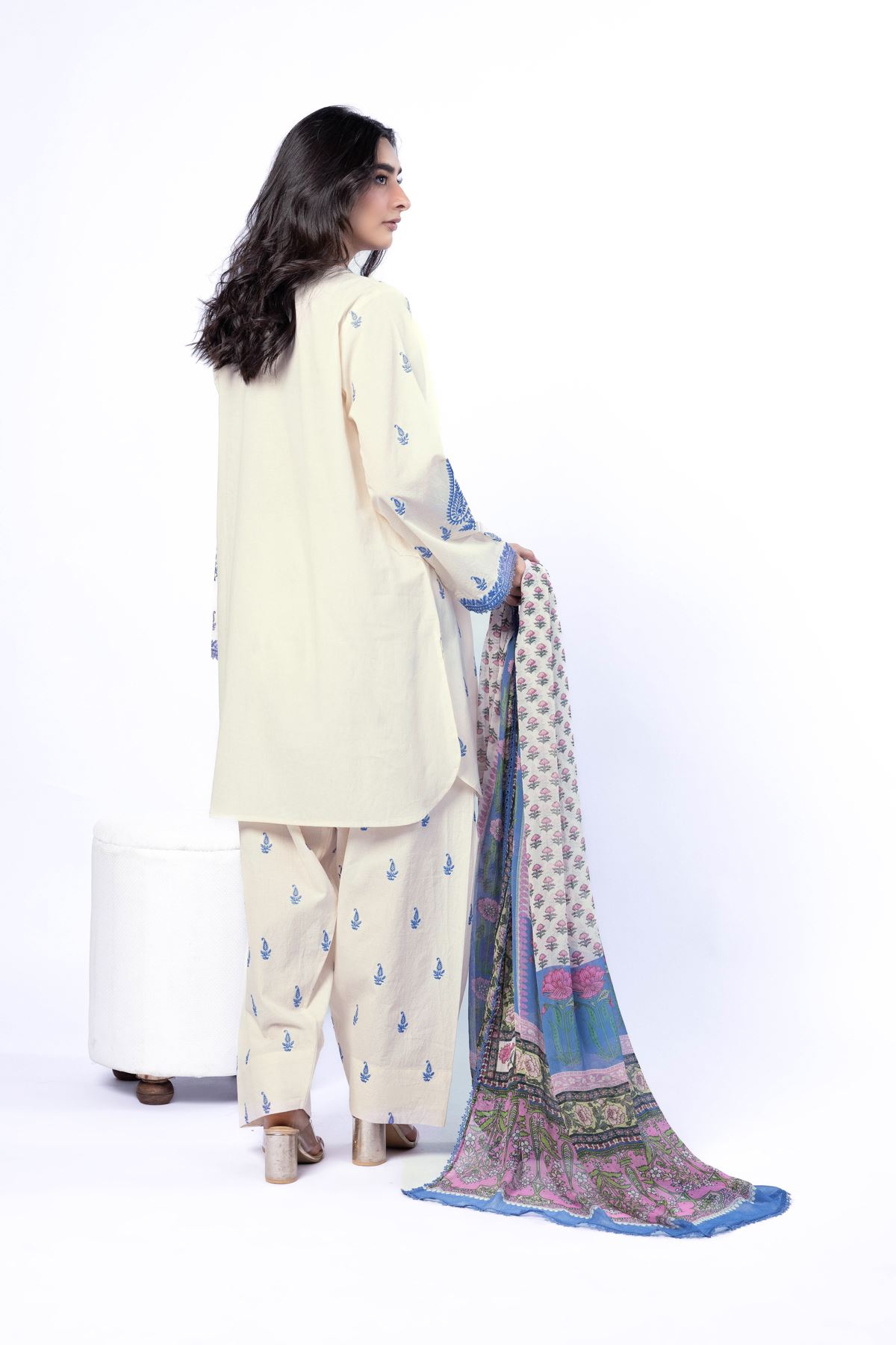 Embroidered Cotton Dobby Tailored 3 Piece - T-A22-26-108FI-VG