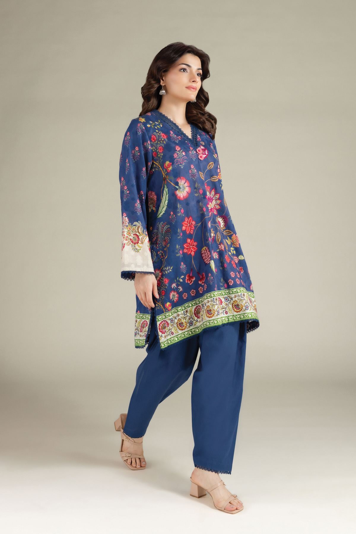 Printed Broshia Tailored 2 Piece - T-A112-26-101EH1-VG