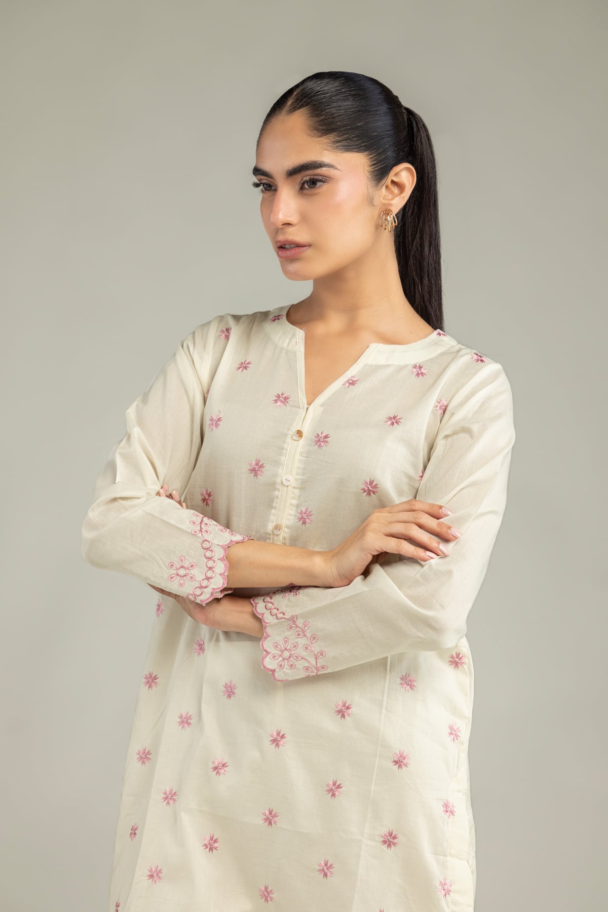Embroidered Cambric Cambric Floral Kurta - 1-26-102-A-F-VG