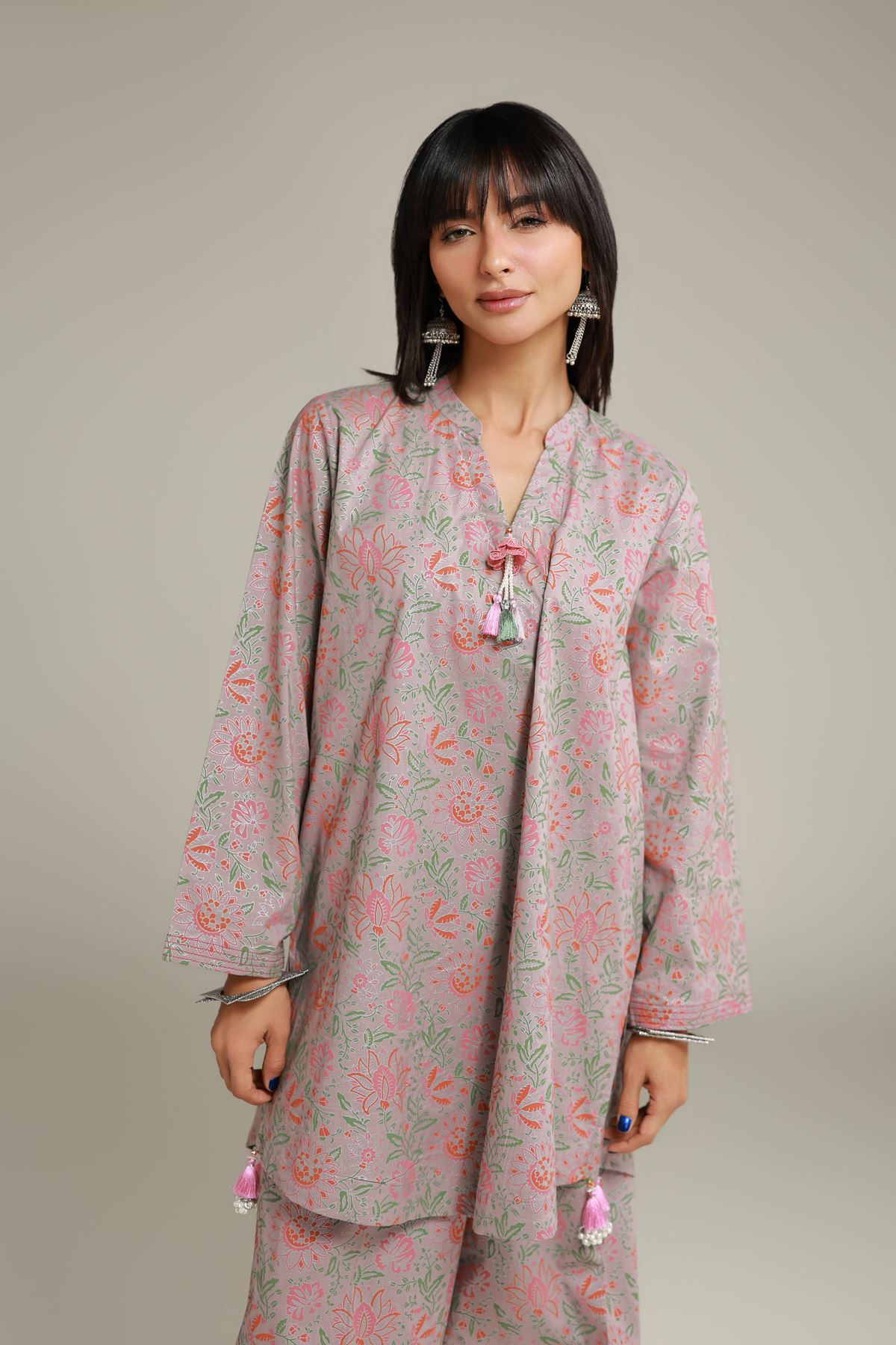 Printed Cambric Floral Tassel Kurta - 26-02-1E13-09TA-VG