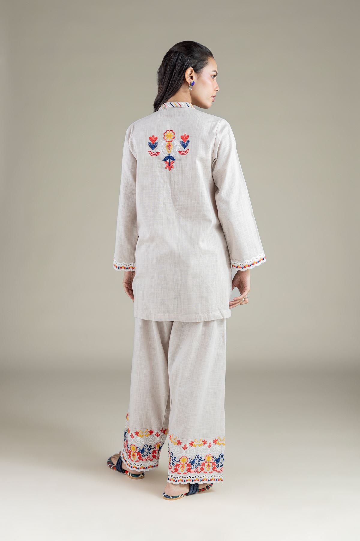 Embroidered Heavy Textured Cotton Kurta - 25-10-11E9-07TB-VG