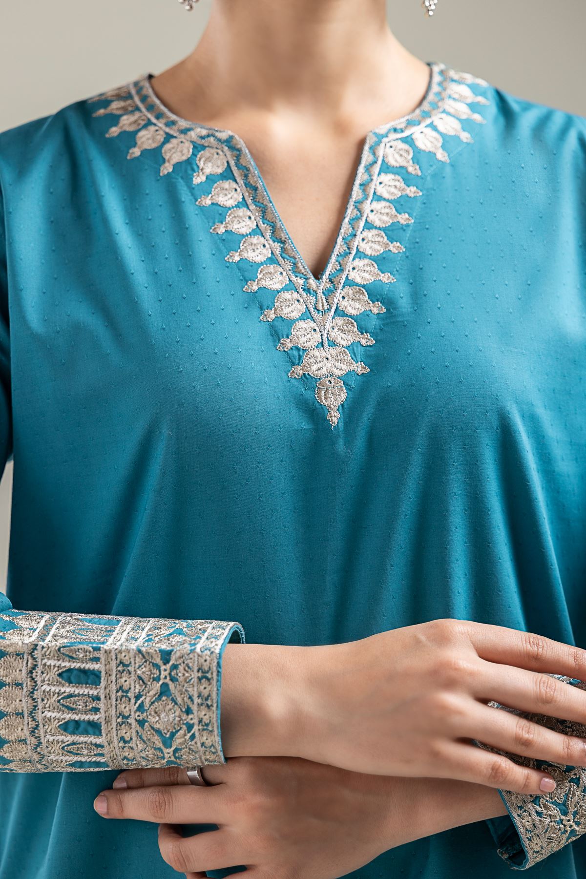 Embroidered Cotton Dobby Teal Cotton Kurta - T-A33-26-102FG-VG