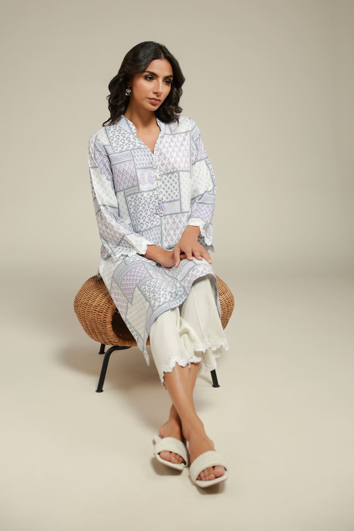Embroidered Viscose Kurta - 1-26-102-A-E-VG