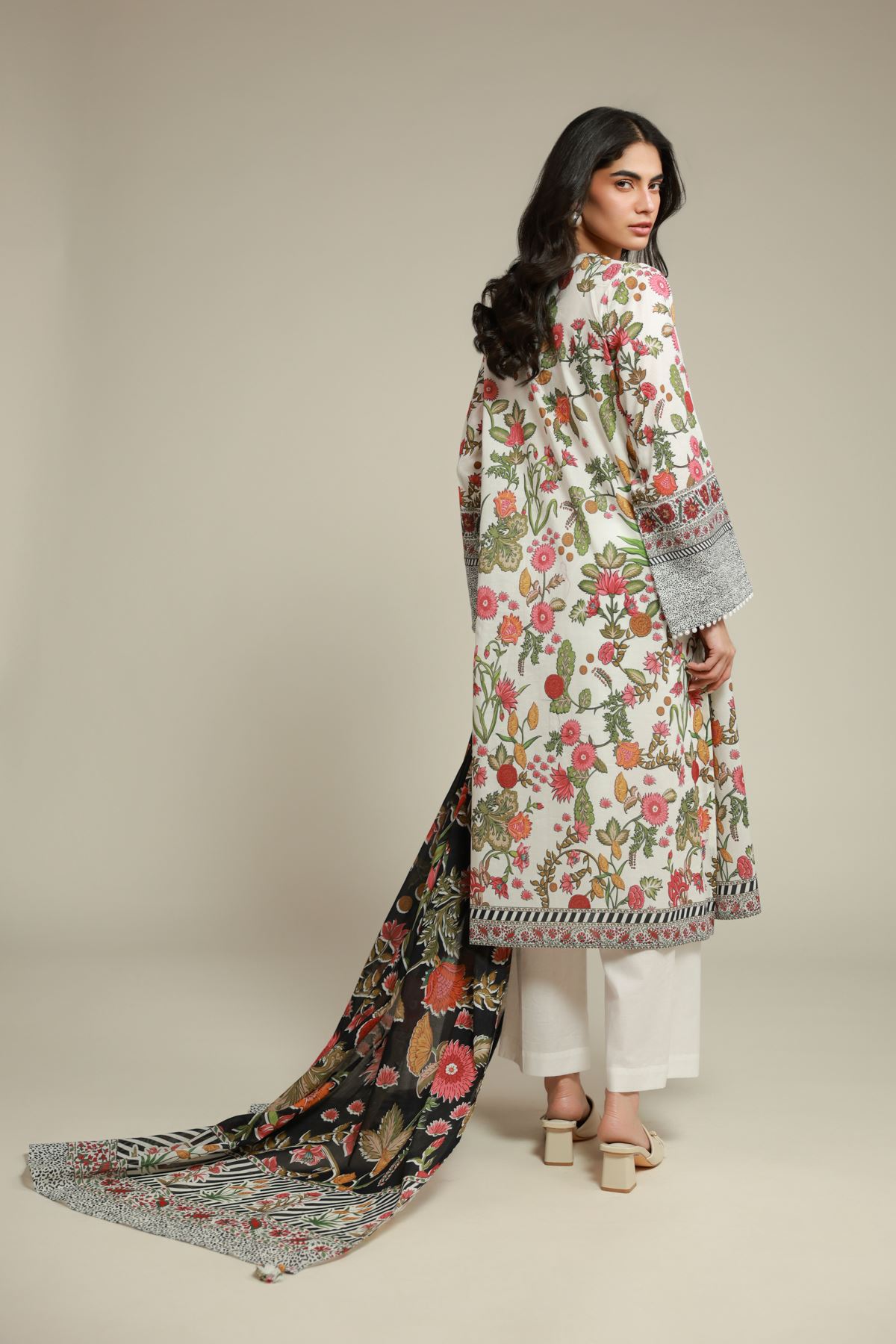 Printed Cambric Floral Tailored 3-Piece - T-A33-26-112FH2-VG