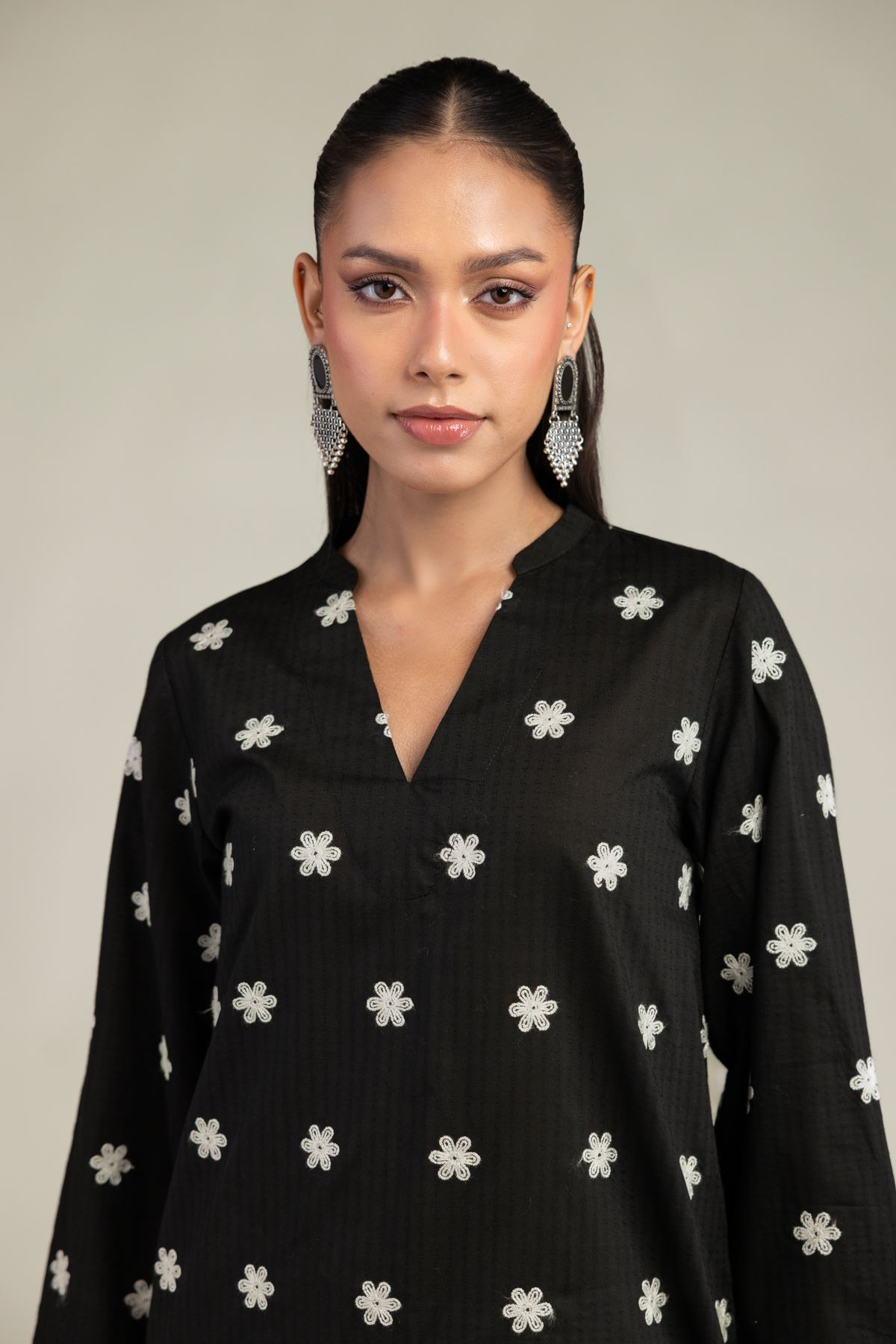 Embroidered Cotton Dobby Black V-Neck Kurta - 1-26-203-A-H1-VG