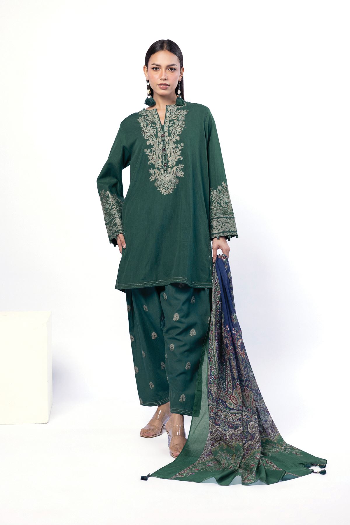 Dyed Jacquard Tailored 3 Piece - T-A33-26-105FF-VG